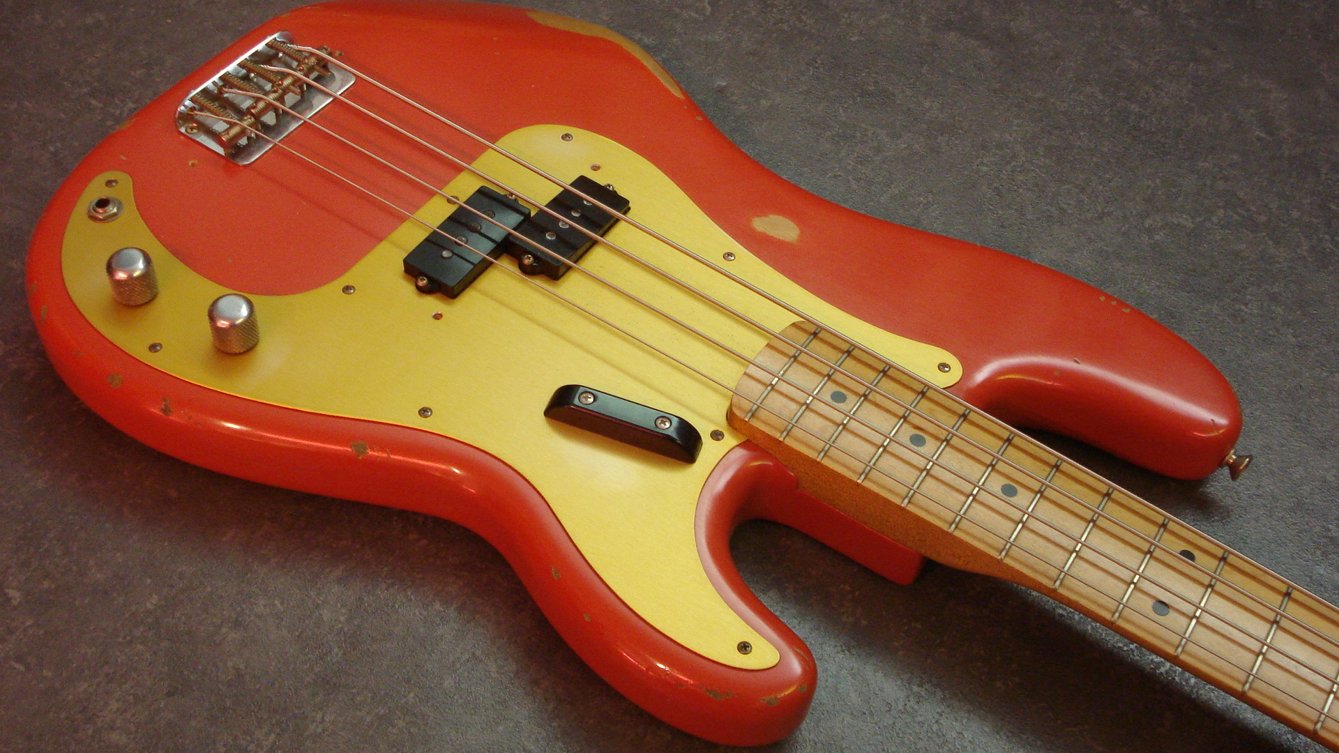 Road Worn 50s Precision Bass Fender Audiofanzine