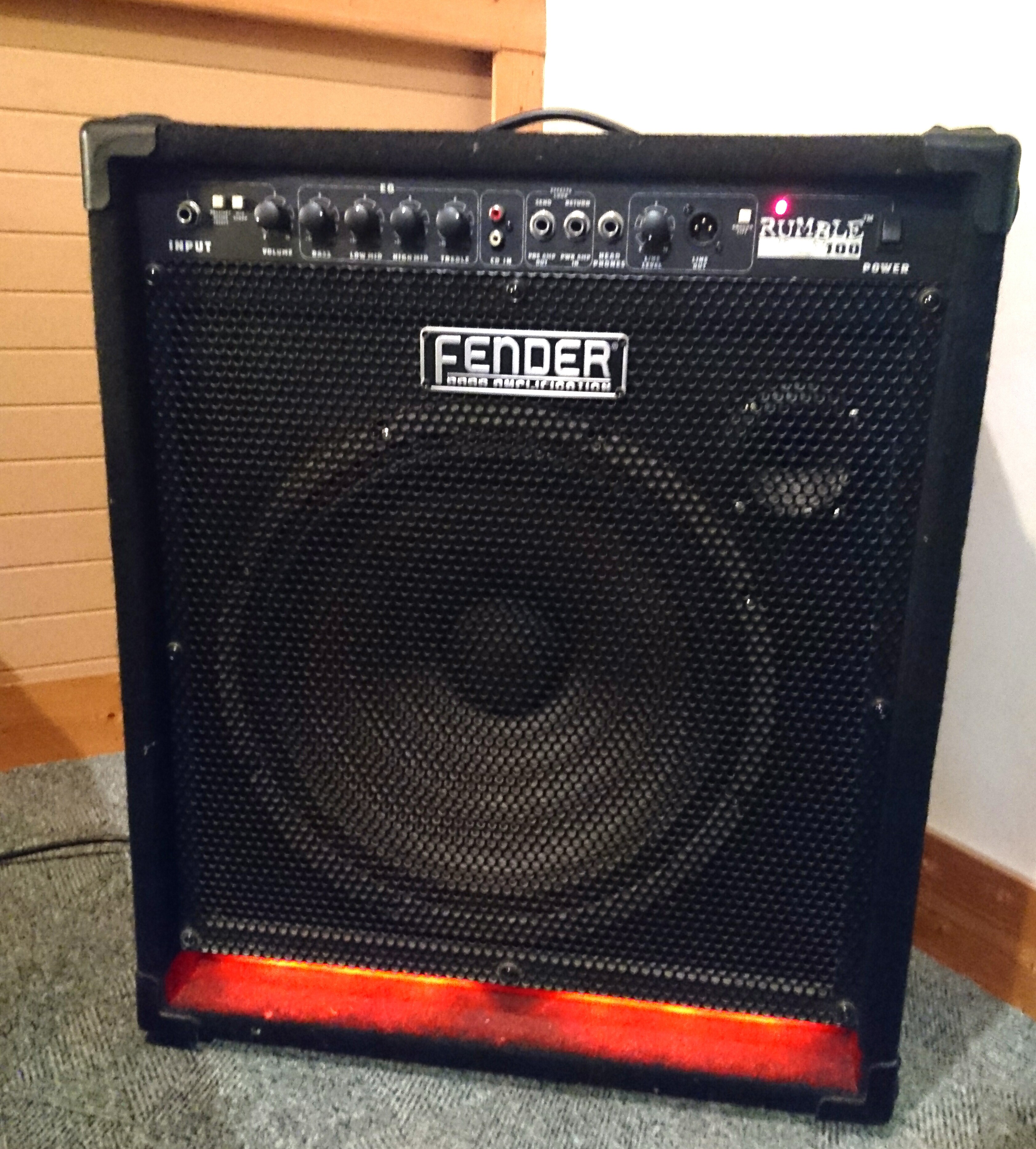 Fender Rumble 100 Combo 1x15 image (#1562663) - Audiofanzine