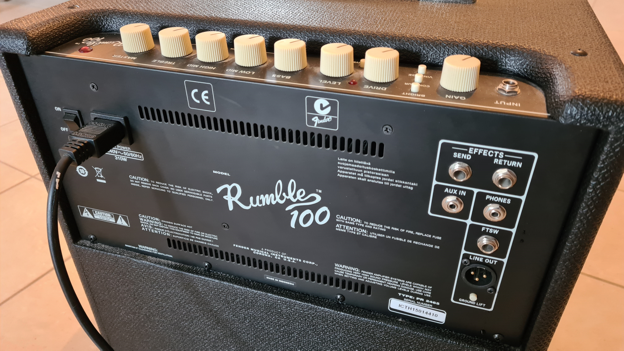 正規新品FENDER RUMBLE100 動作確認+メンテナンス済 コンボアンプ