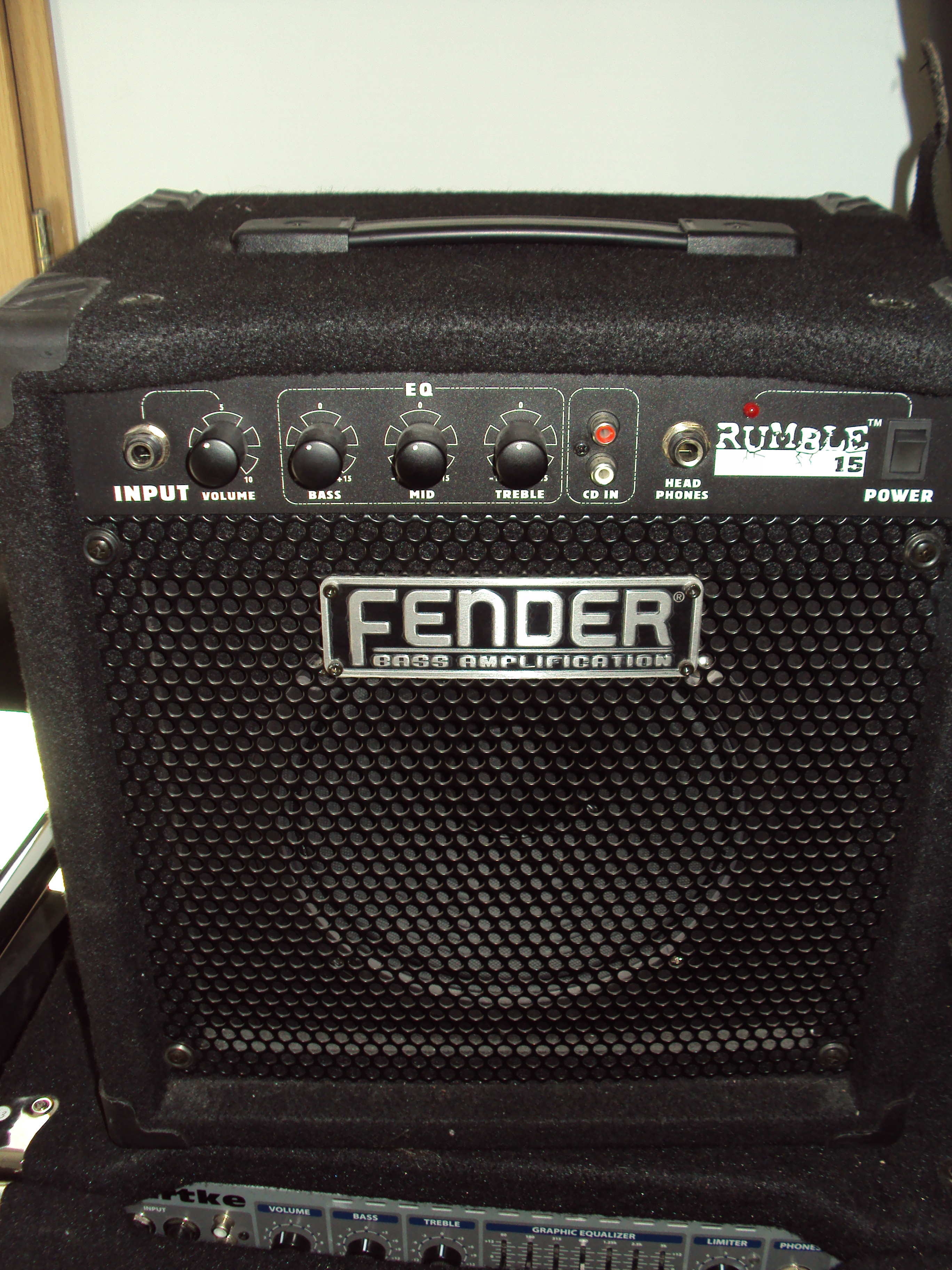 Fender Rumble 15 Combo image (622999) Audiofanzine