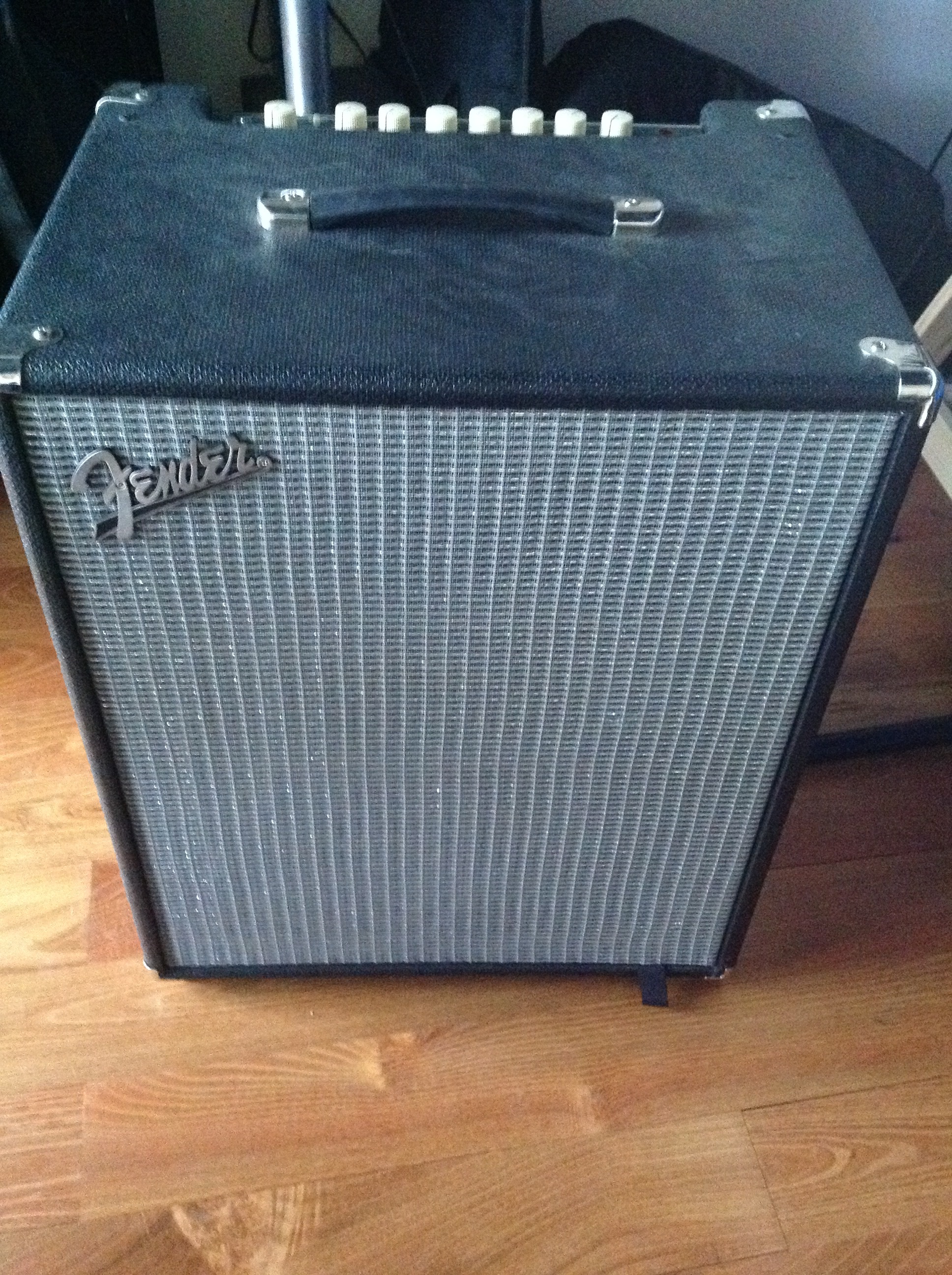 RUMBLE 500 V3 - Fender Rumble 500 V3 - Audiofanzine