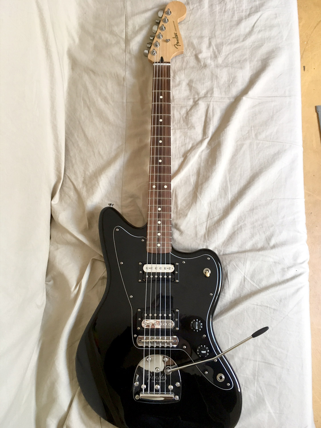 STANDARD JAZZMASTER HH Fender Standard Jazzmaster HH Audiofanzine