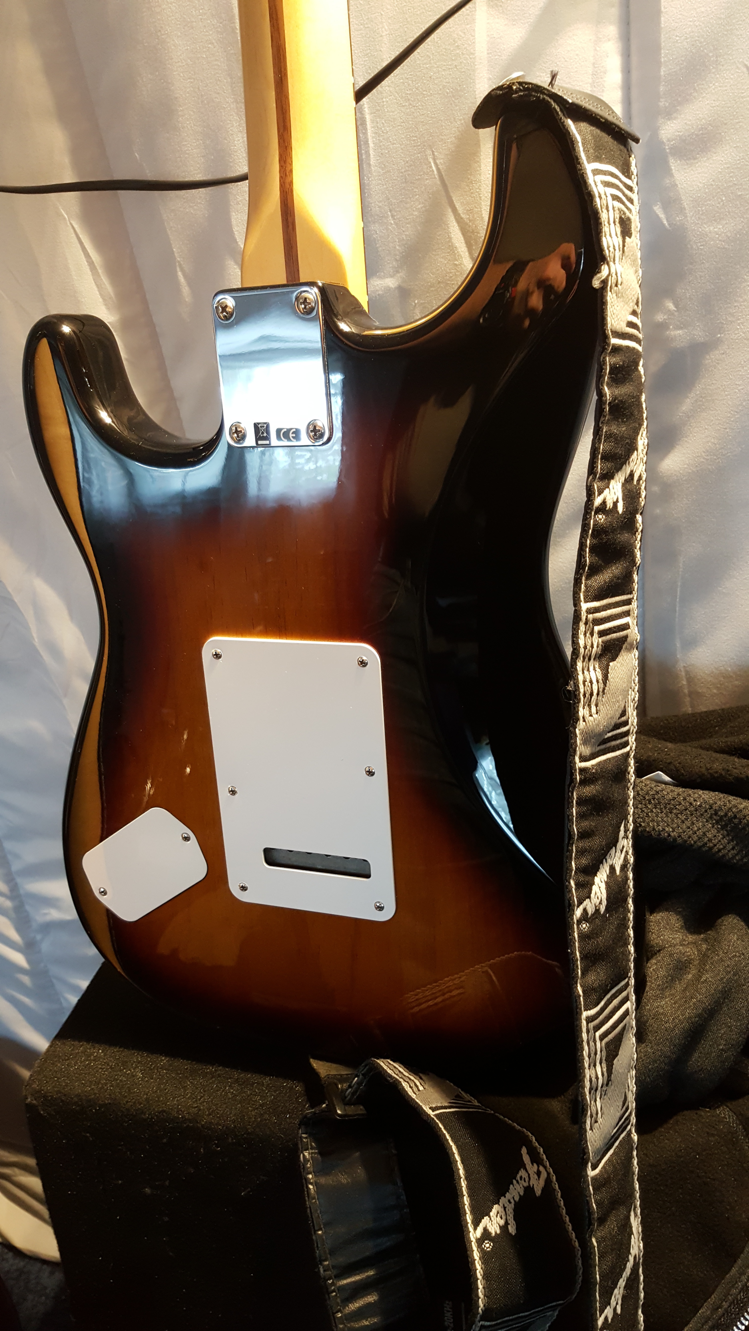 Standard Roland Ready Stratocaster [20092011] Fender Audiofanzine