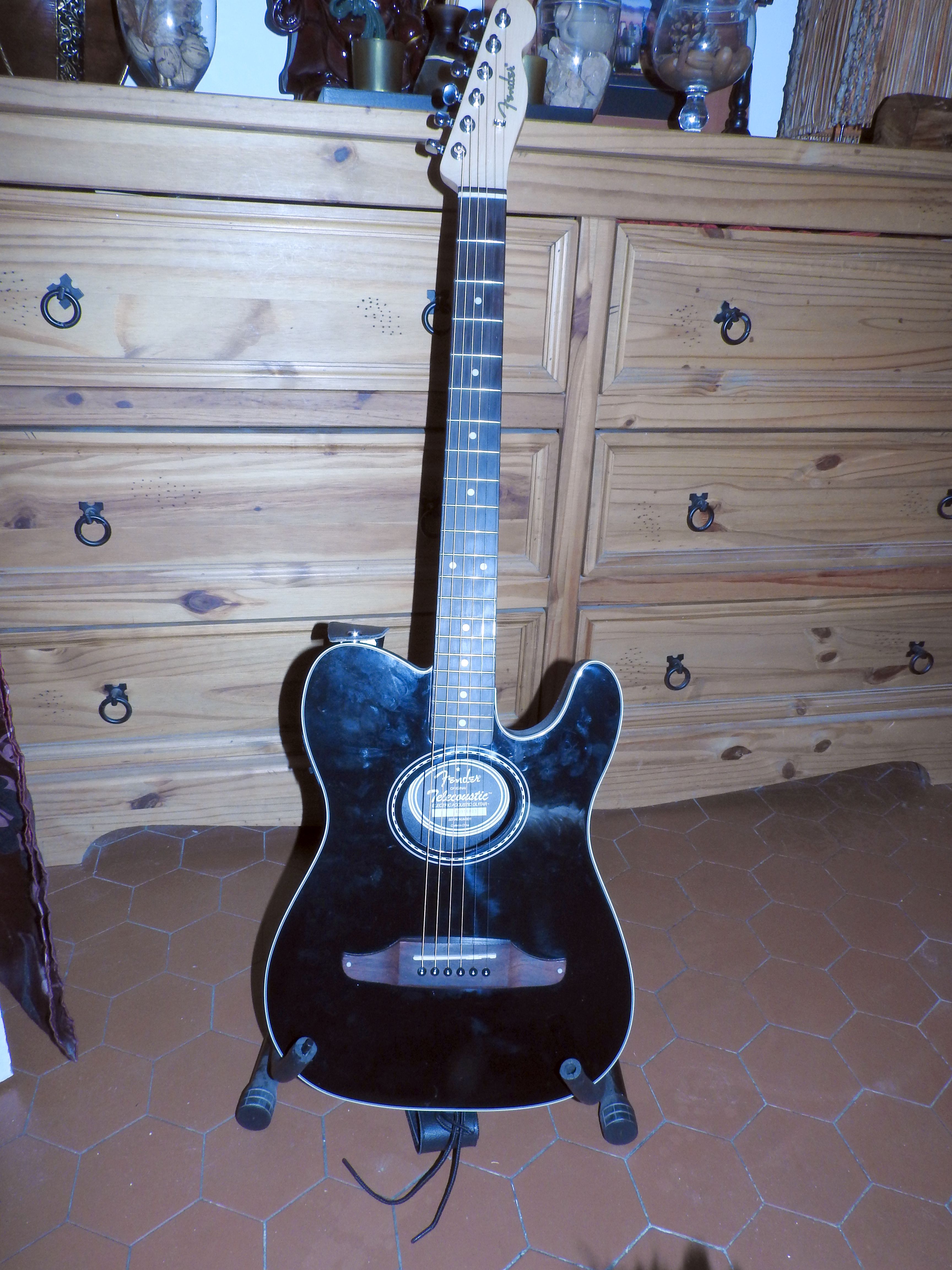 Photo Fender Standard Telecoustic [20092015] DSCN0620.JPG (1689797