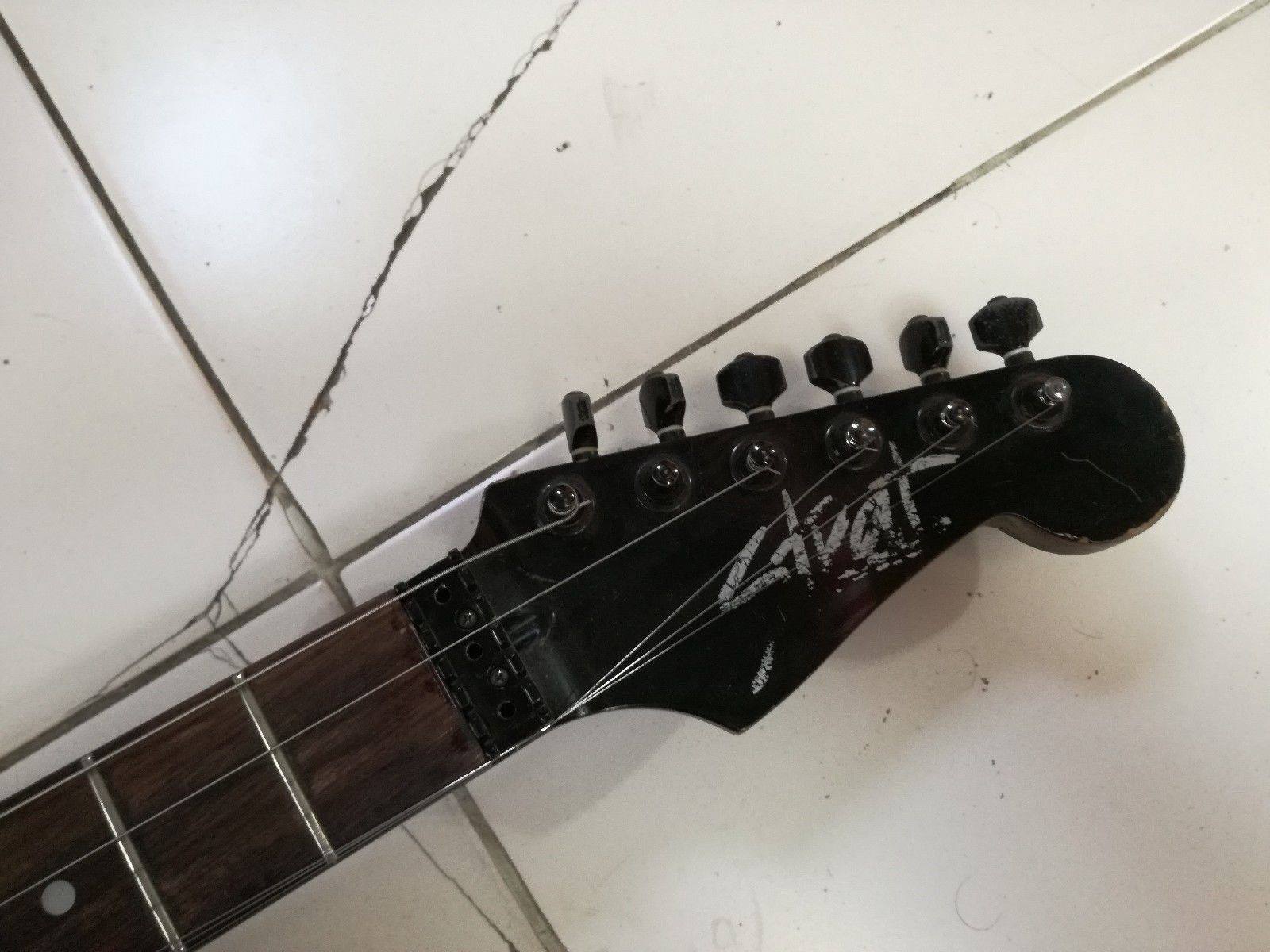 STRAT HM Fender STRAT HM Audiofanzine