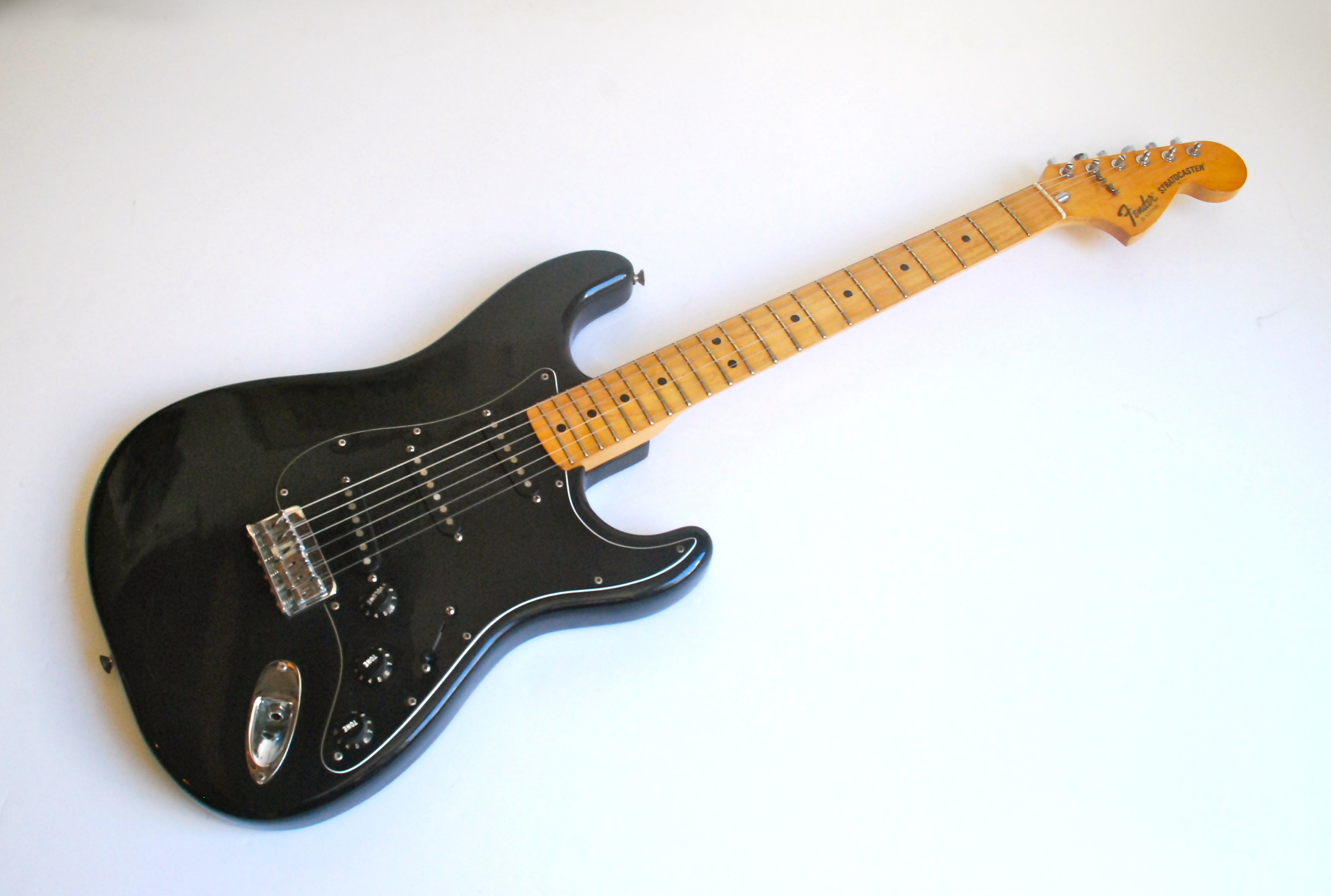 Fender Stratocaster Hardtail [1973-1983] image (#1114930) - Audiofanzine