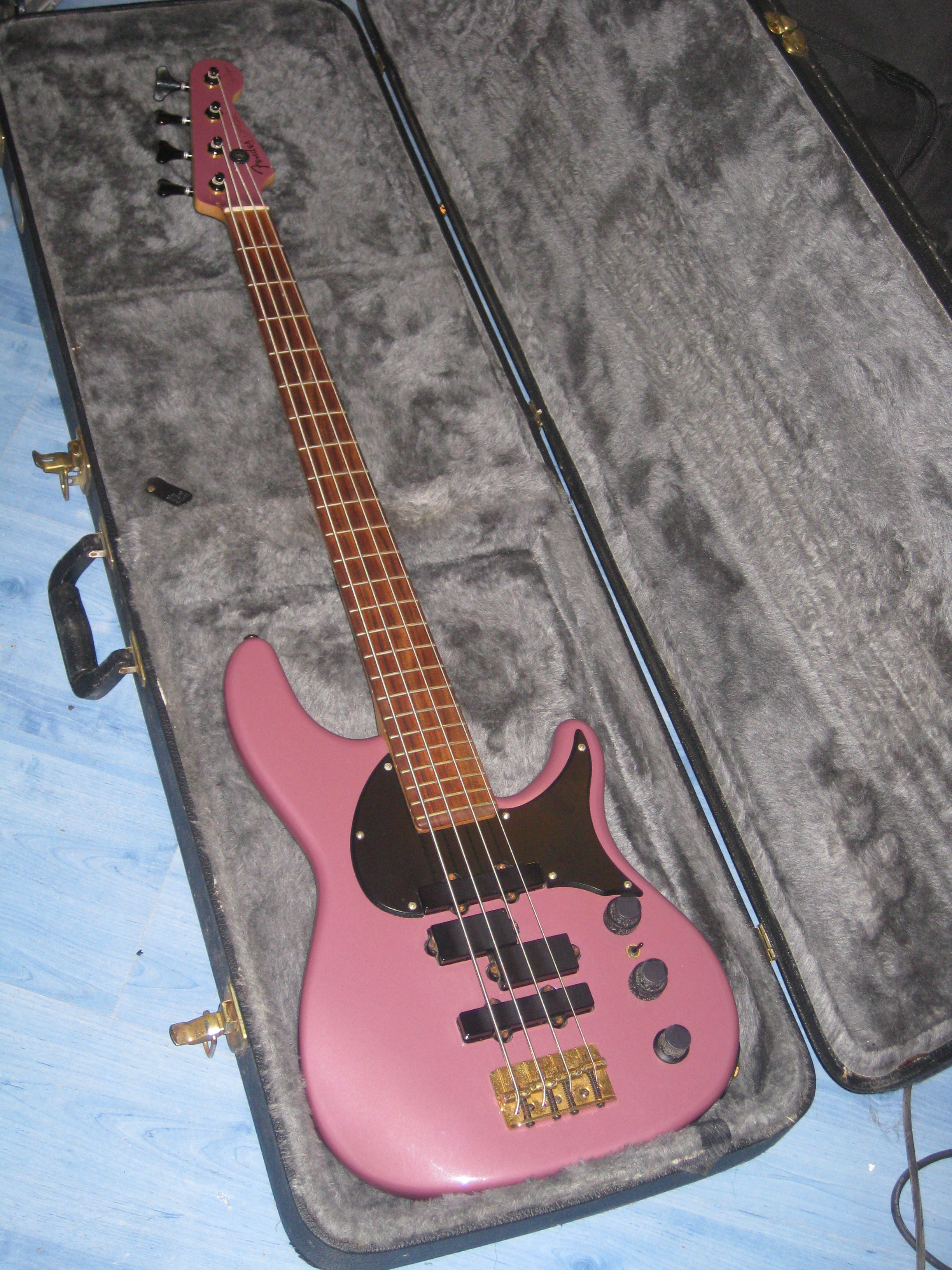 Photo Fender Stu Hamm Urge Bass [19931999] Fender Stu Hamm Urge Bass