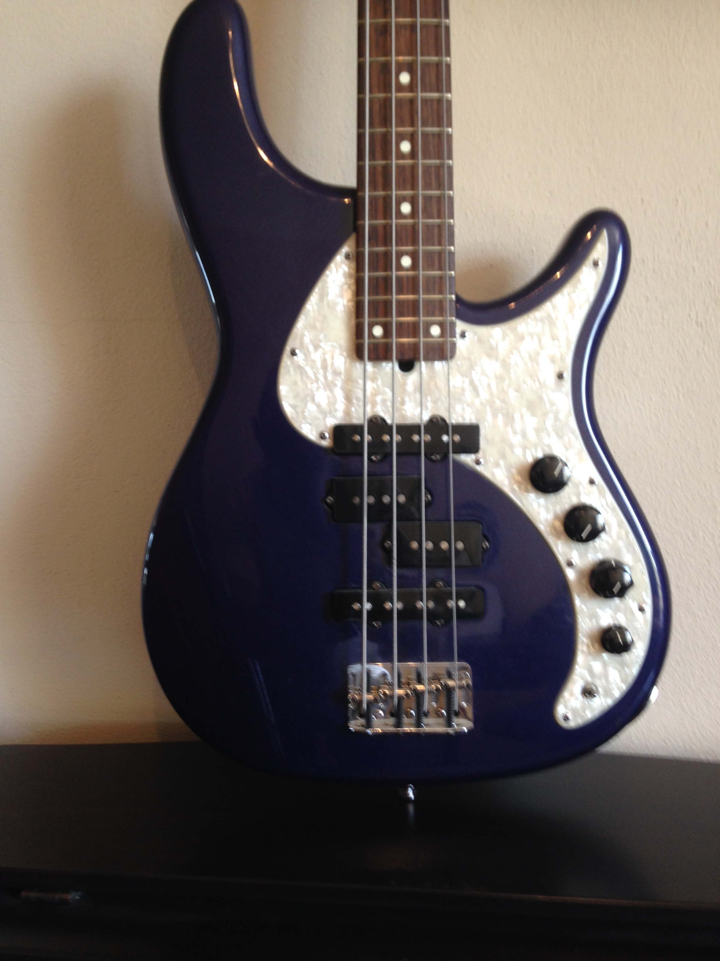 Photo Fender Stu Hamm Urge Bass II [19992010] Fender Artist Series