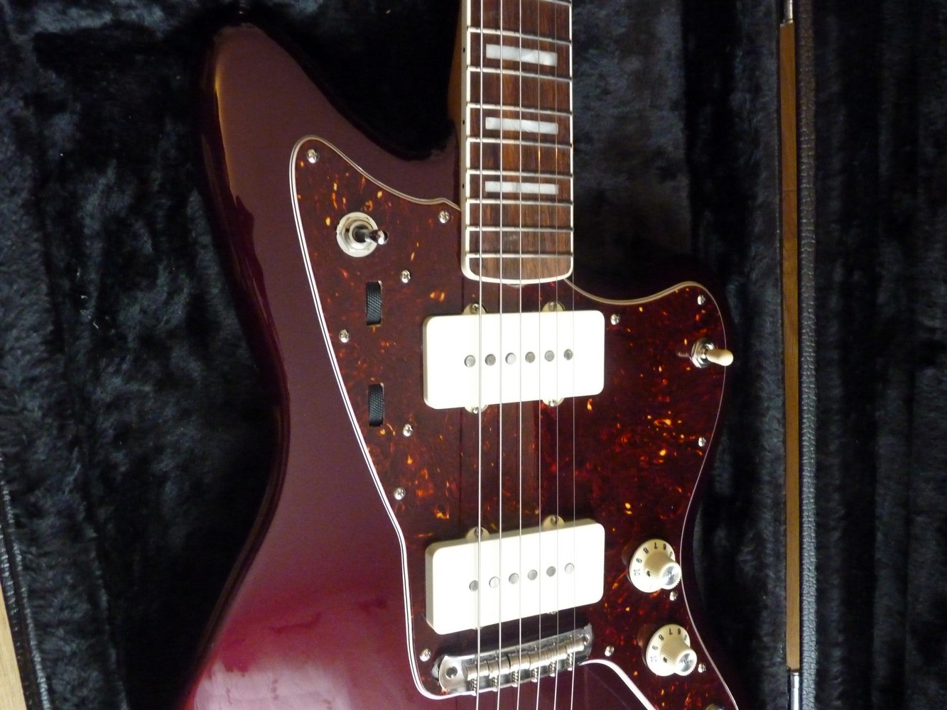 Troy Van Leeuwen Jazzmaster Fender - Audiofanzine