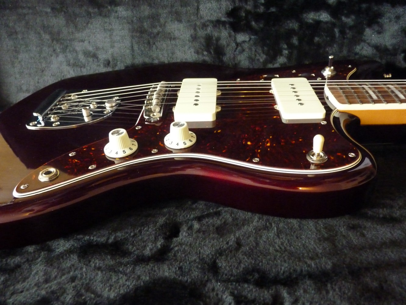 Troy Van Leeuwen Jazzmaster Fender - Audiofanzine