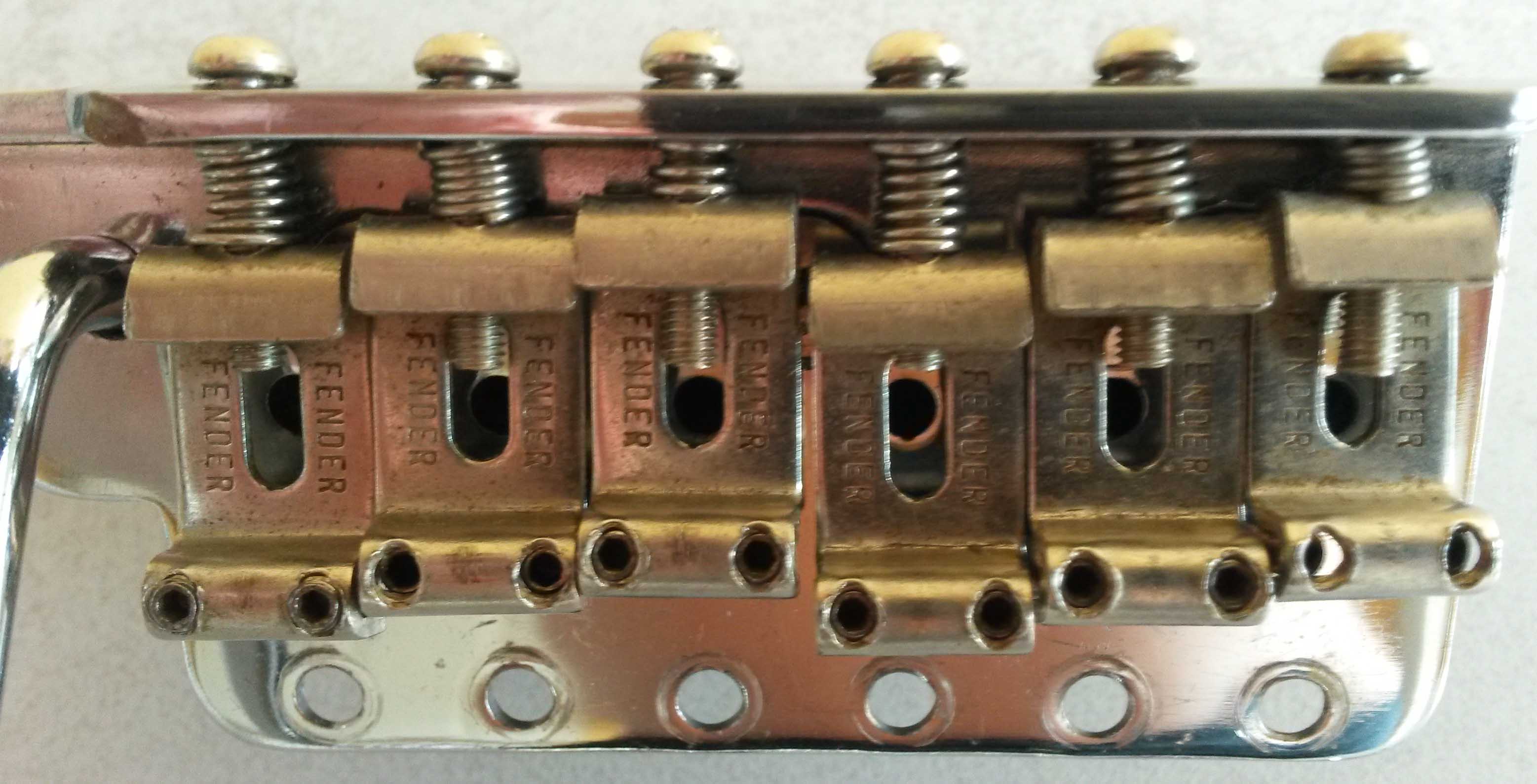 VIBRATO Fender Vibrato Audiofanzine