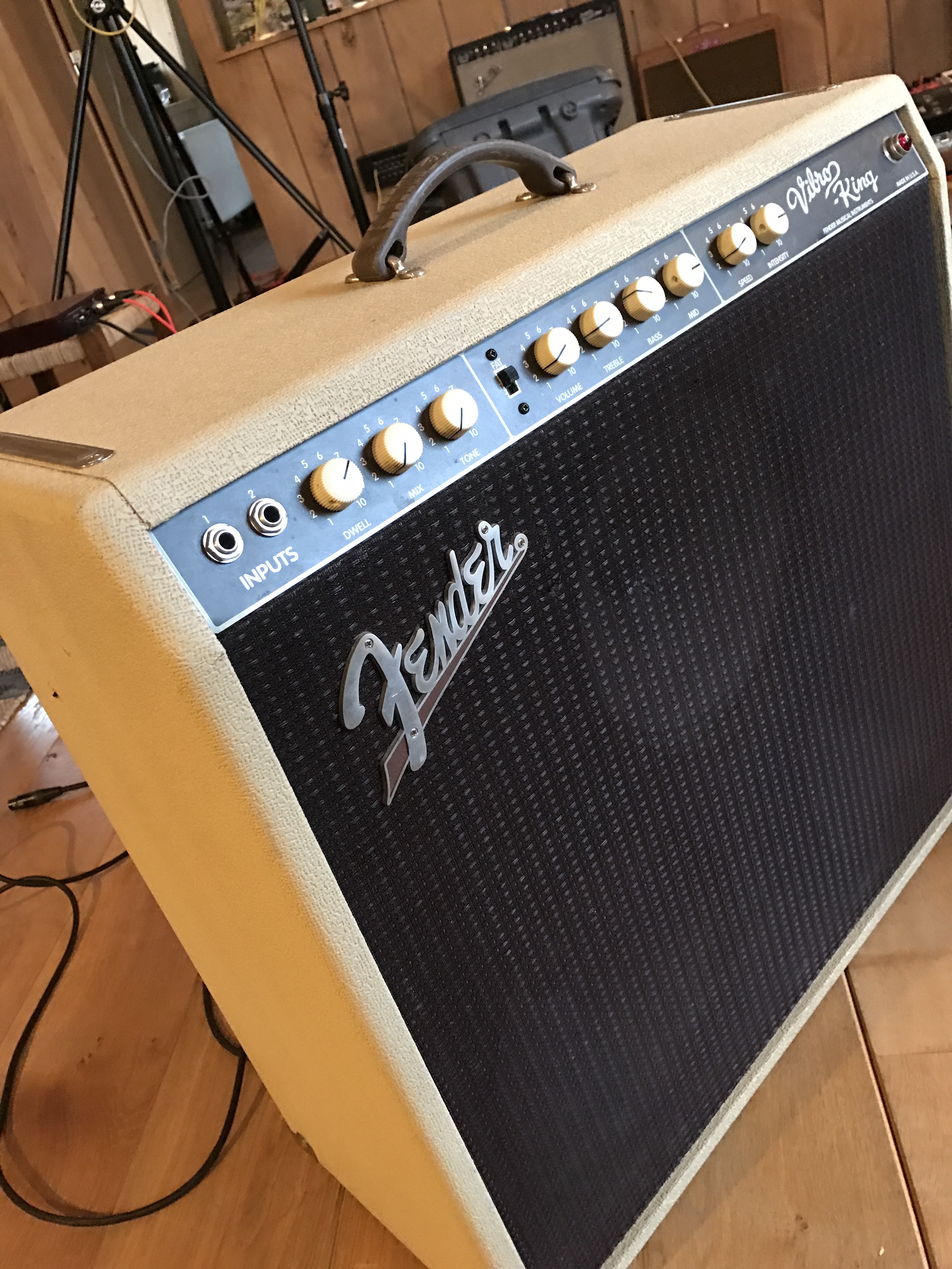 Fender Vibro King 20th Anniversary | carnescastillo.com