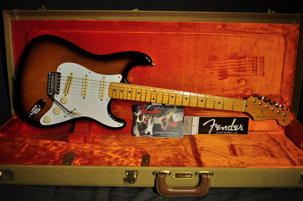 Fender Vintage Hot Rod Strat 28