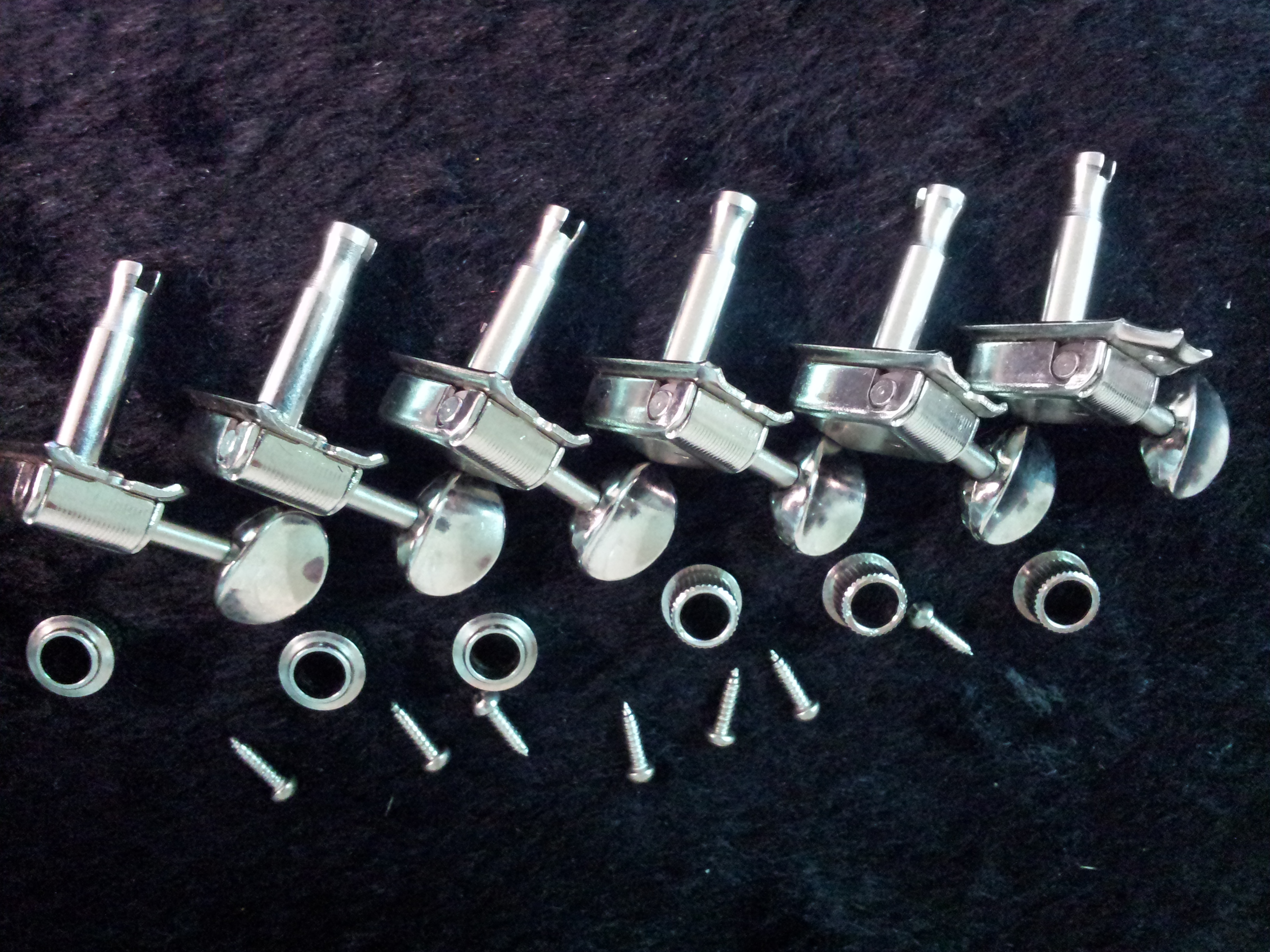 VINTAGE NICKEL TUNERS Fender Vintage Nickel Tuners Audiofanzine