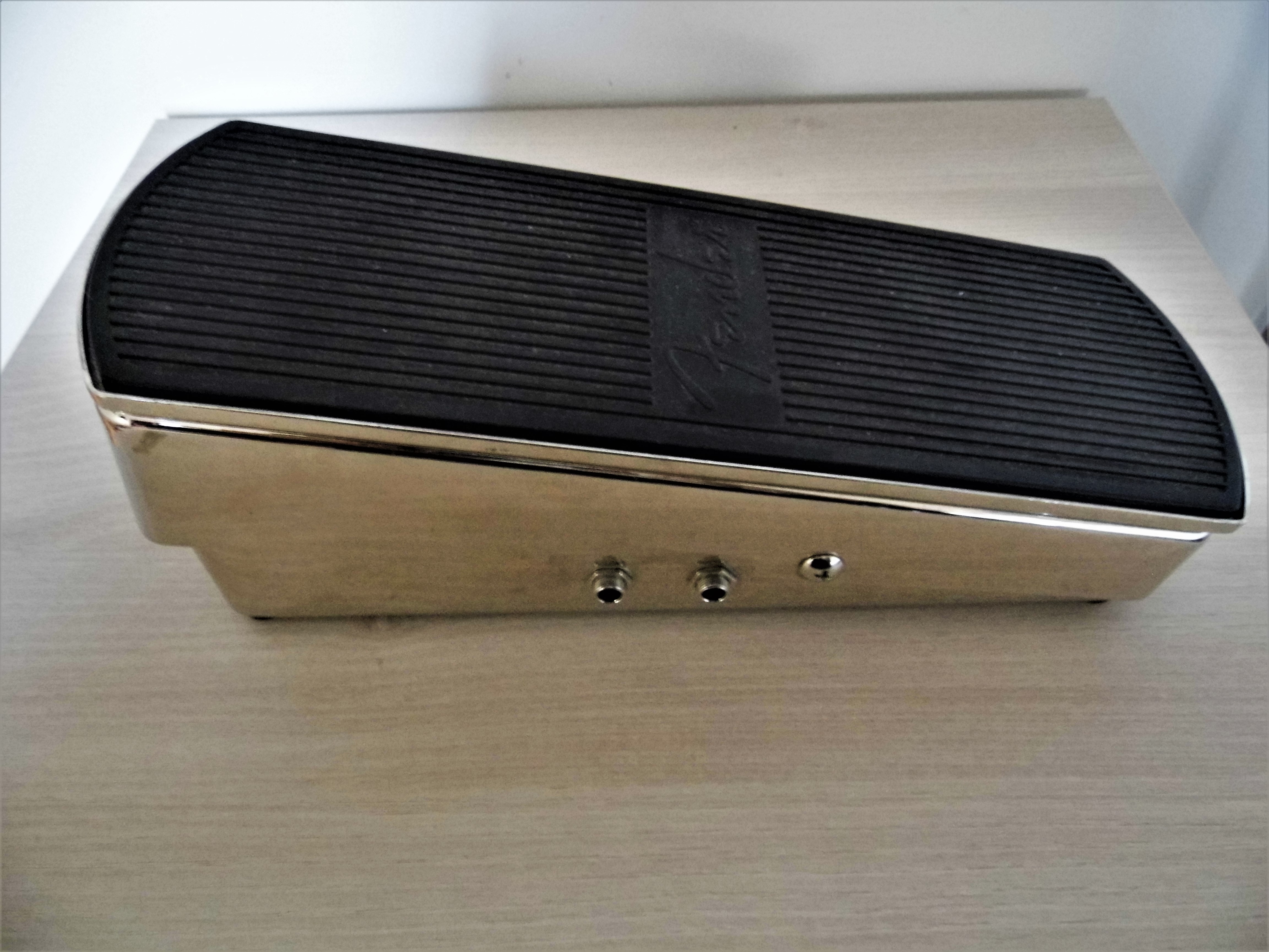 VOLUMETONE PEDAL REISSUE Fender VolumeTone Pedal Reissue Audiofanzine