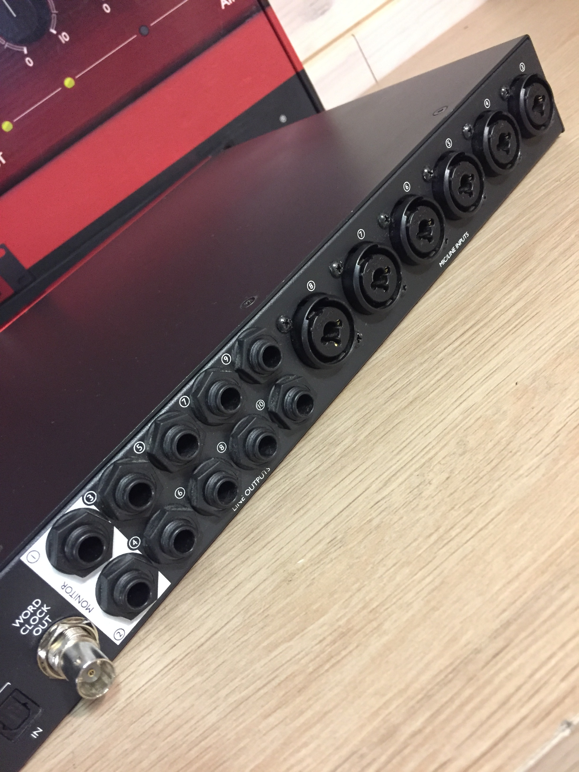 Clarett 8Pre Focusrite Clarett 8Pre Audiofanzine