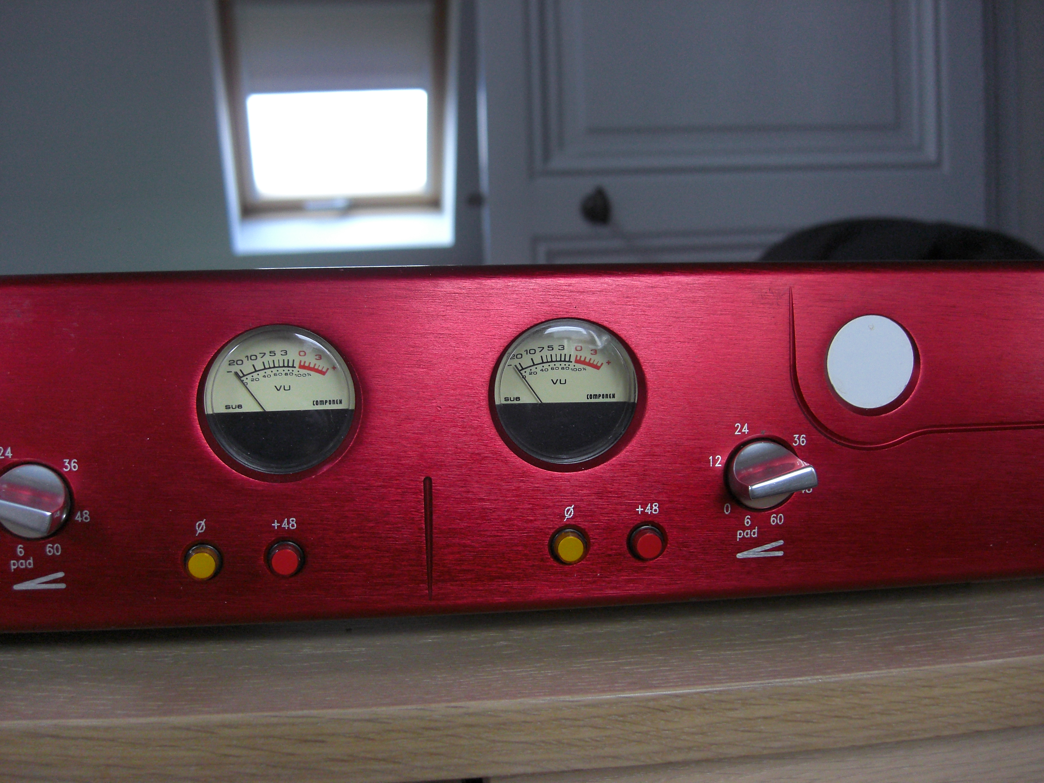 RED 8 DUAL MICPRE Focusrite Red 8 Dual MicPre Audiofanzine