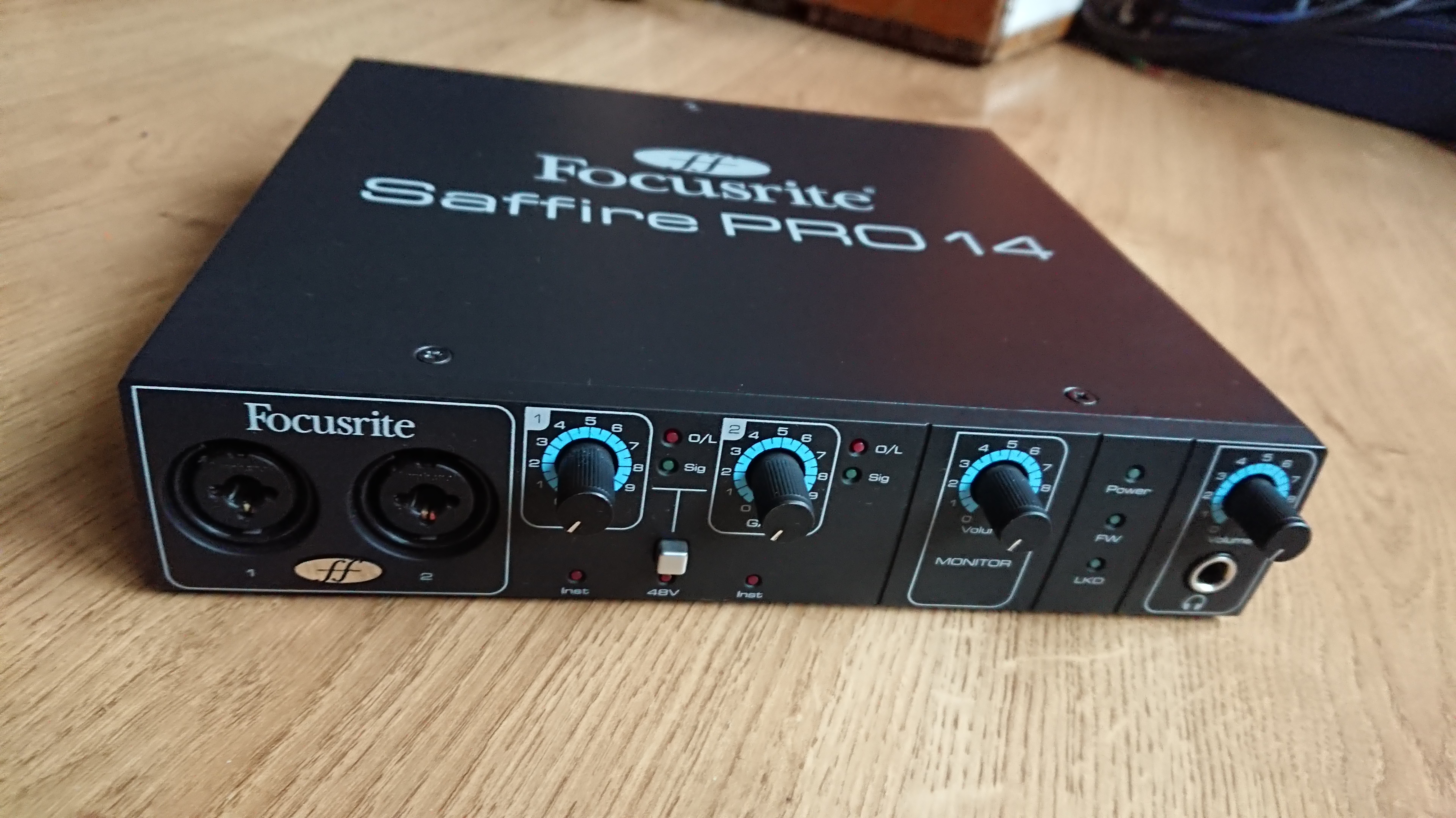 Как подключить focusrite saffire pro 14 через usb