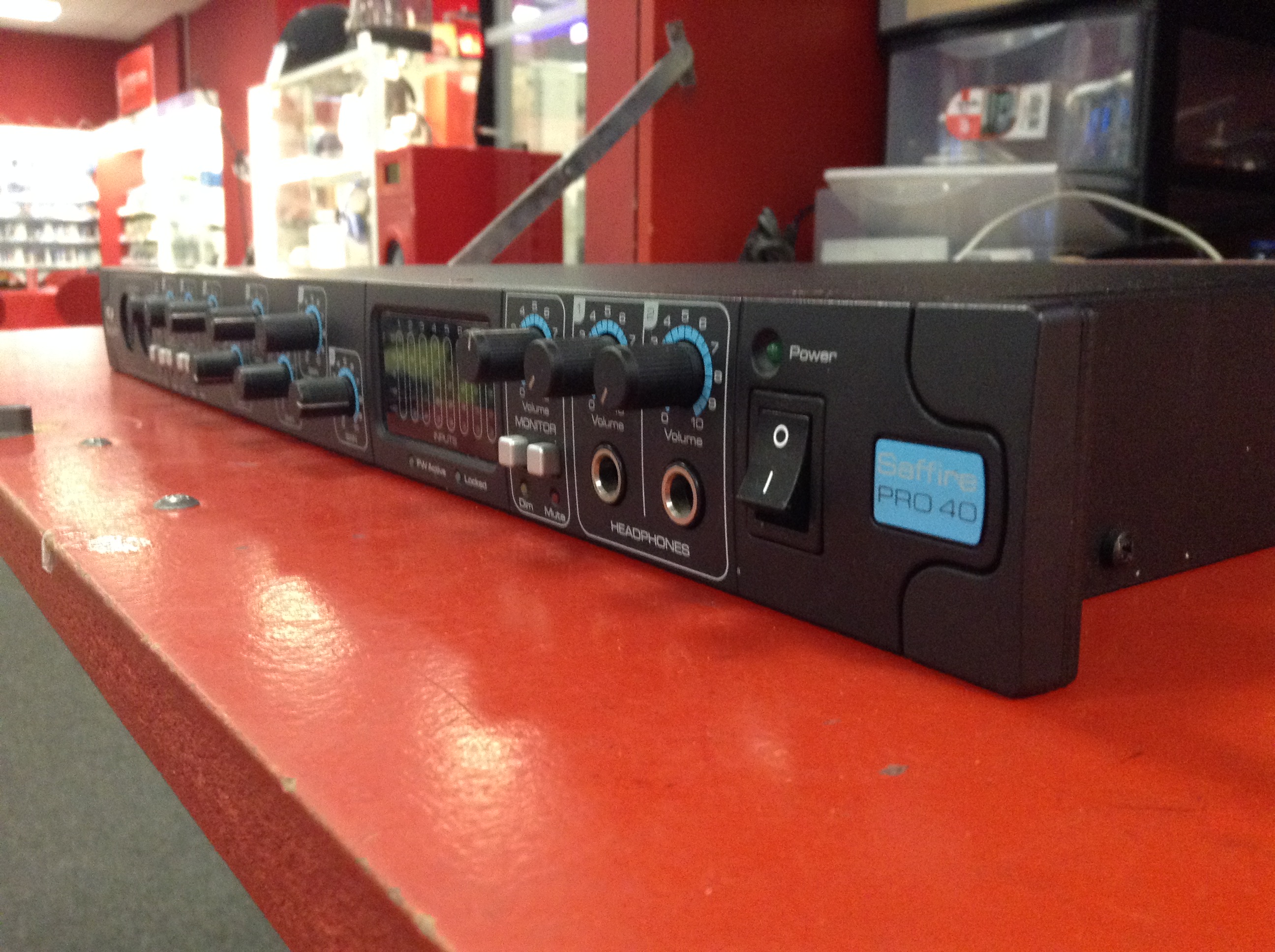 SAFFIRE PRO 40 - Focusrite Saffire Pro 40 - Audiofanzine