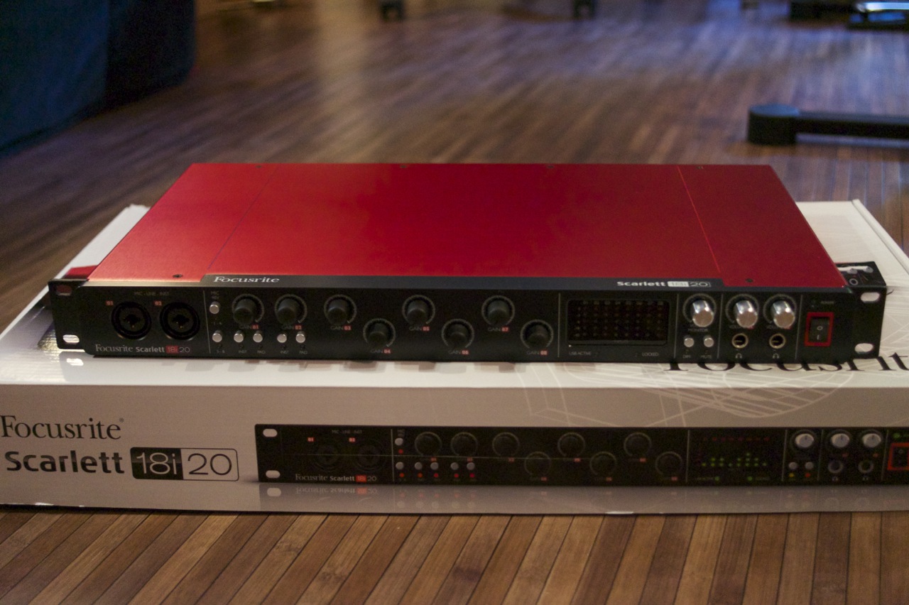 Focusrite scarlett 18i20 фото