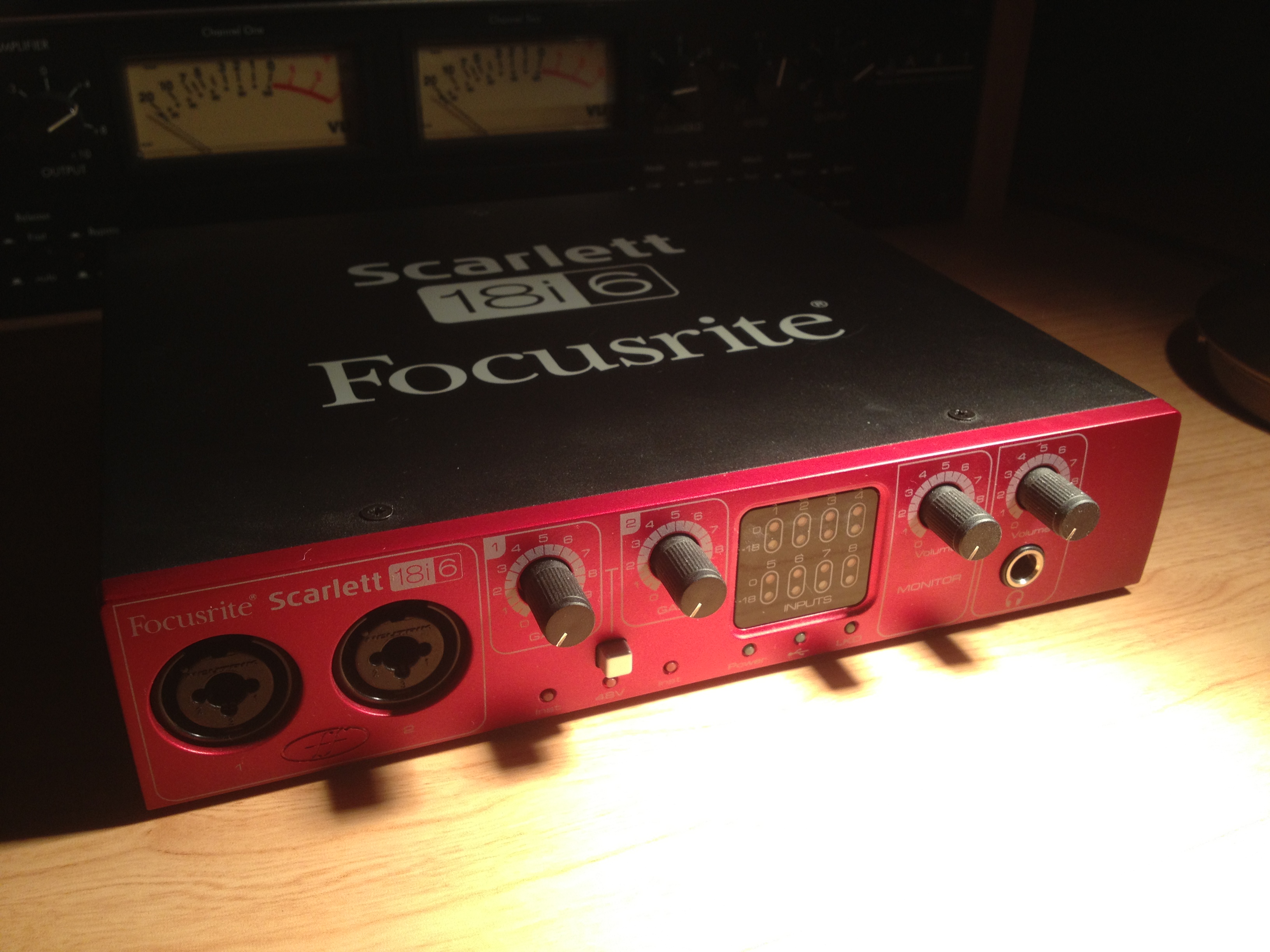 Photo Focusrite Scarlett 18i6 Focusrite Scarlett 18i6 (56424