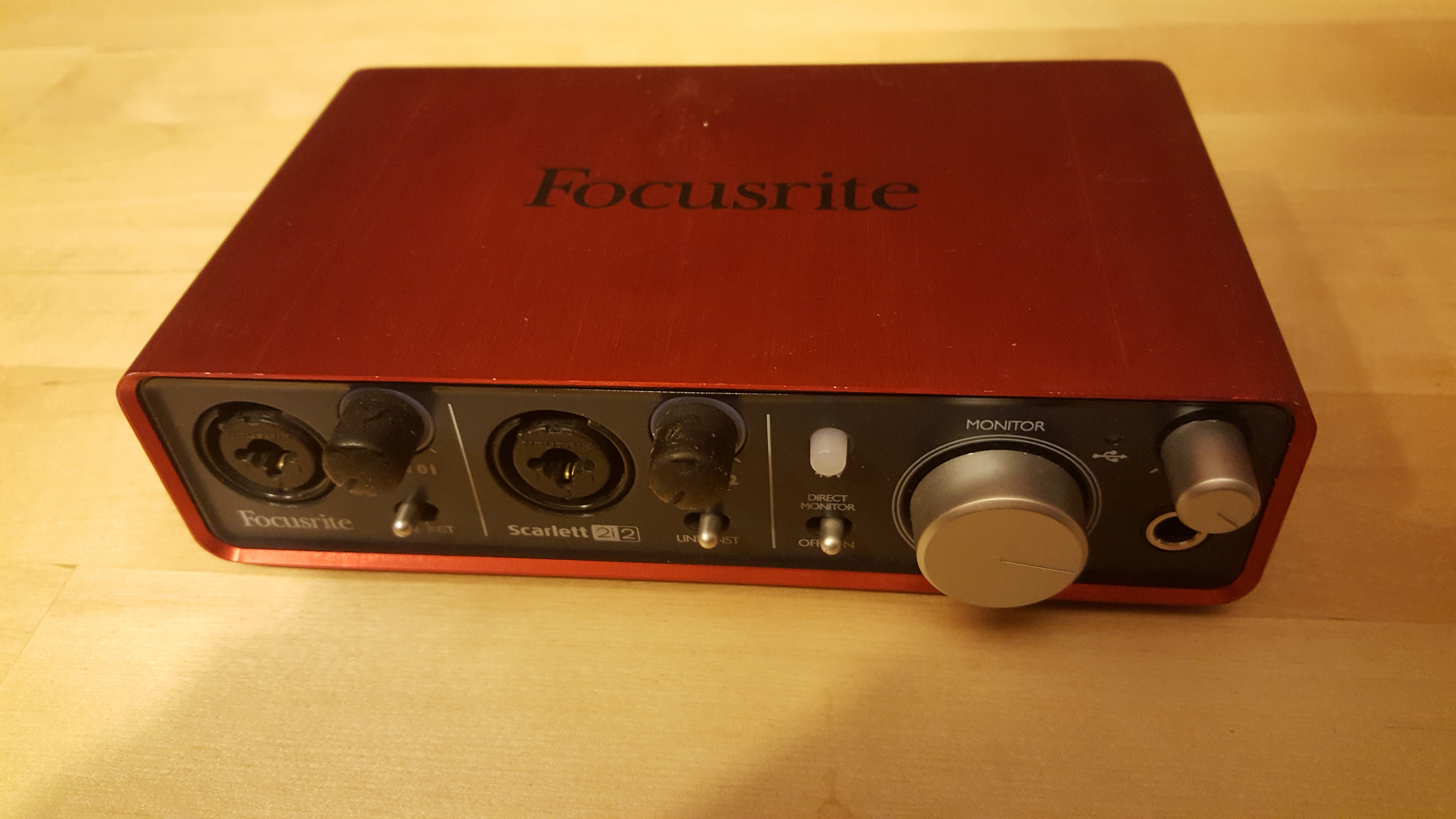 Scarlett 2i4 - Focusrite Scarlett 2i4 - Audiofanzine