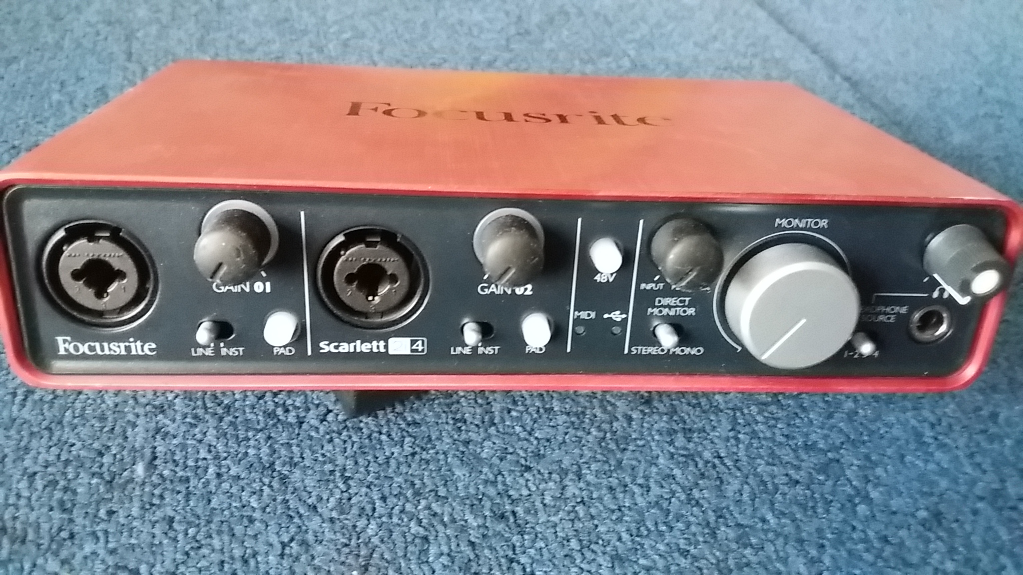 Scarlett 2i4 - Focusrite Scarlett 2i4 - Audiofanzine