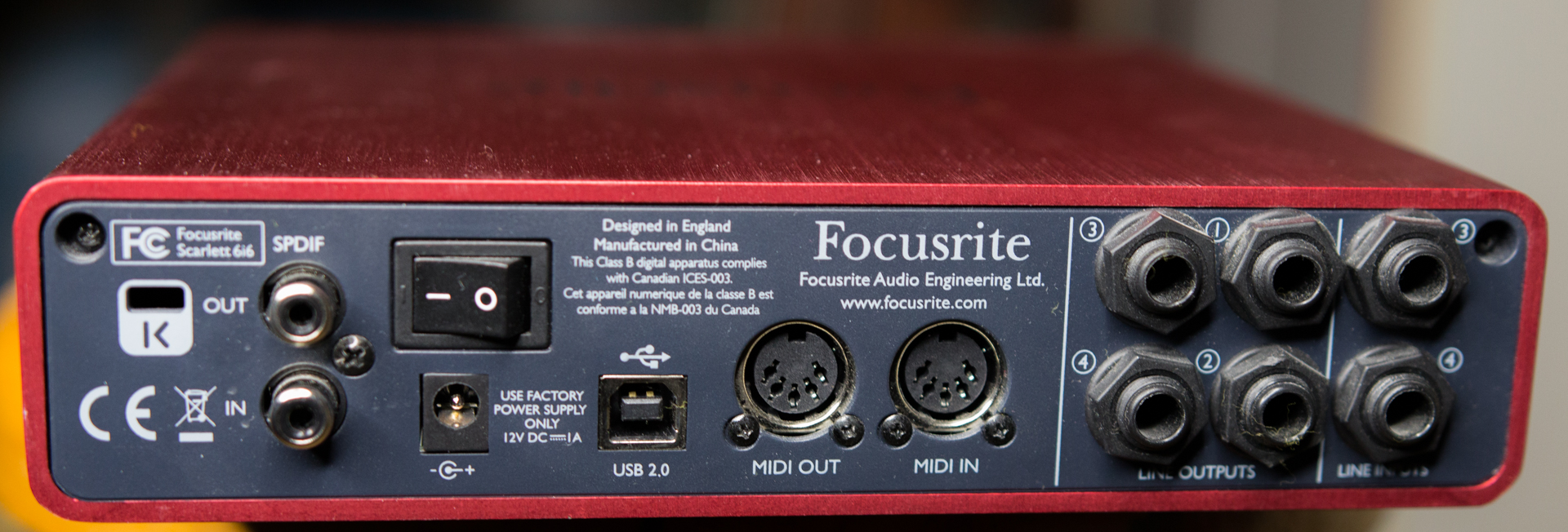 Photo Focusrite Scarlett 6i6 : Focusrite Scarlett 6i6 (54888) (#1657141 ...