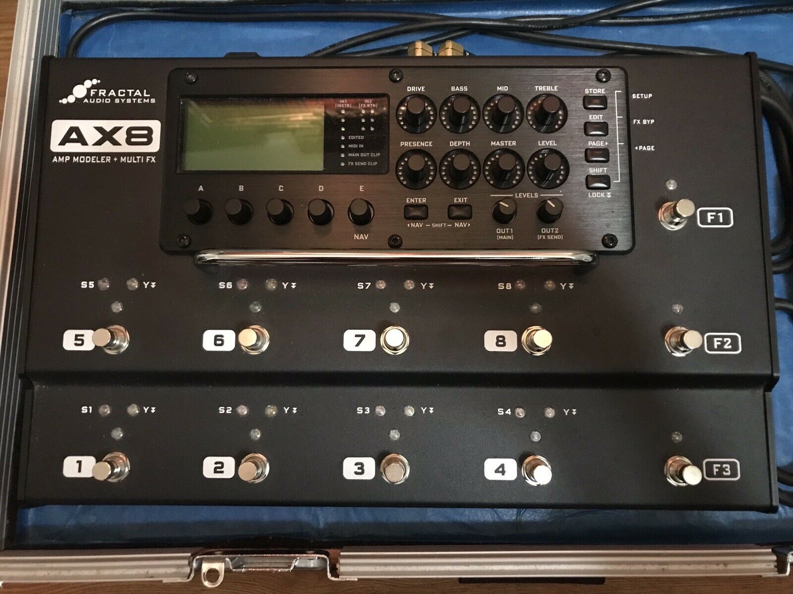 AX8 Fractal Audio Systems AX8 Audiofanzine