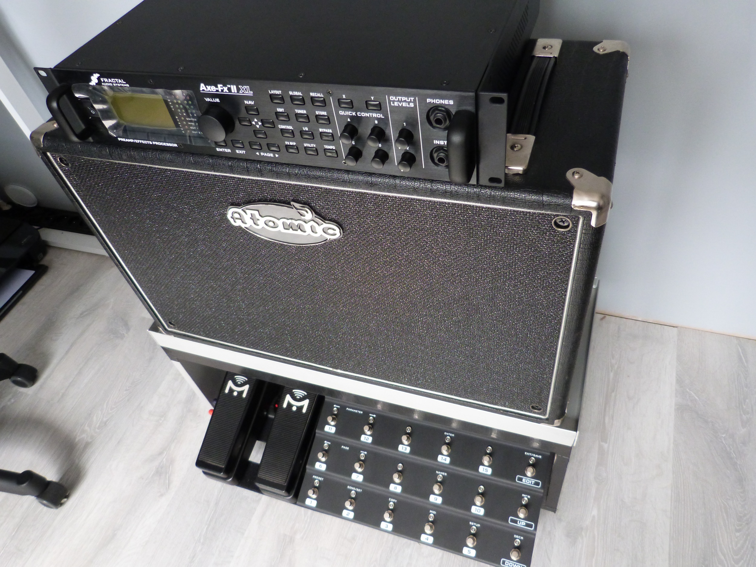 FS: Fractal Audio Systems AXE FX II XL £1800 - theFretBoard