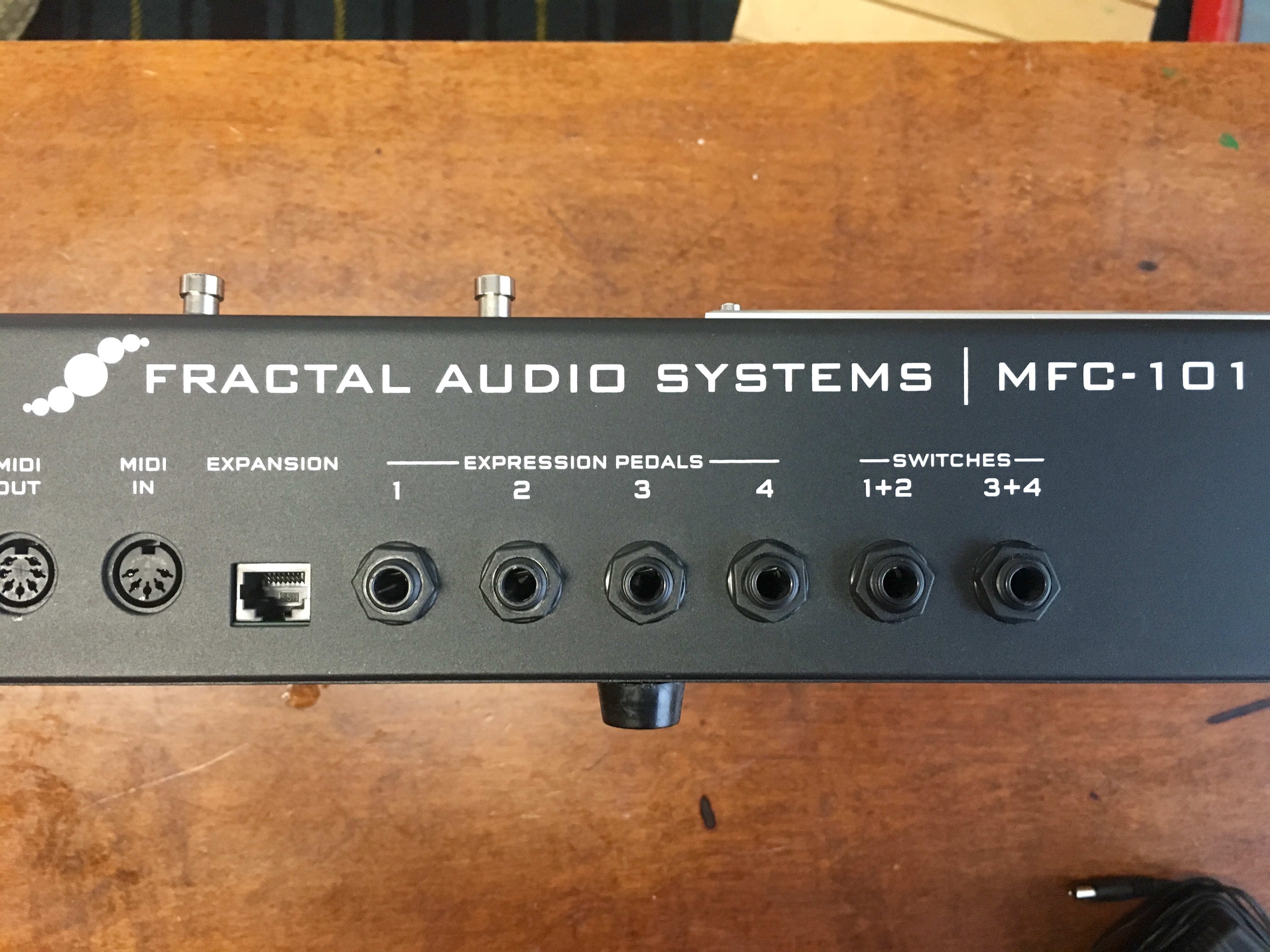 FRACTAL AUDIO SYSTEMS MFC-101 ギター