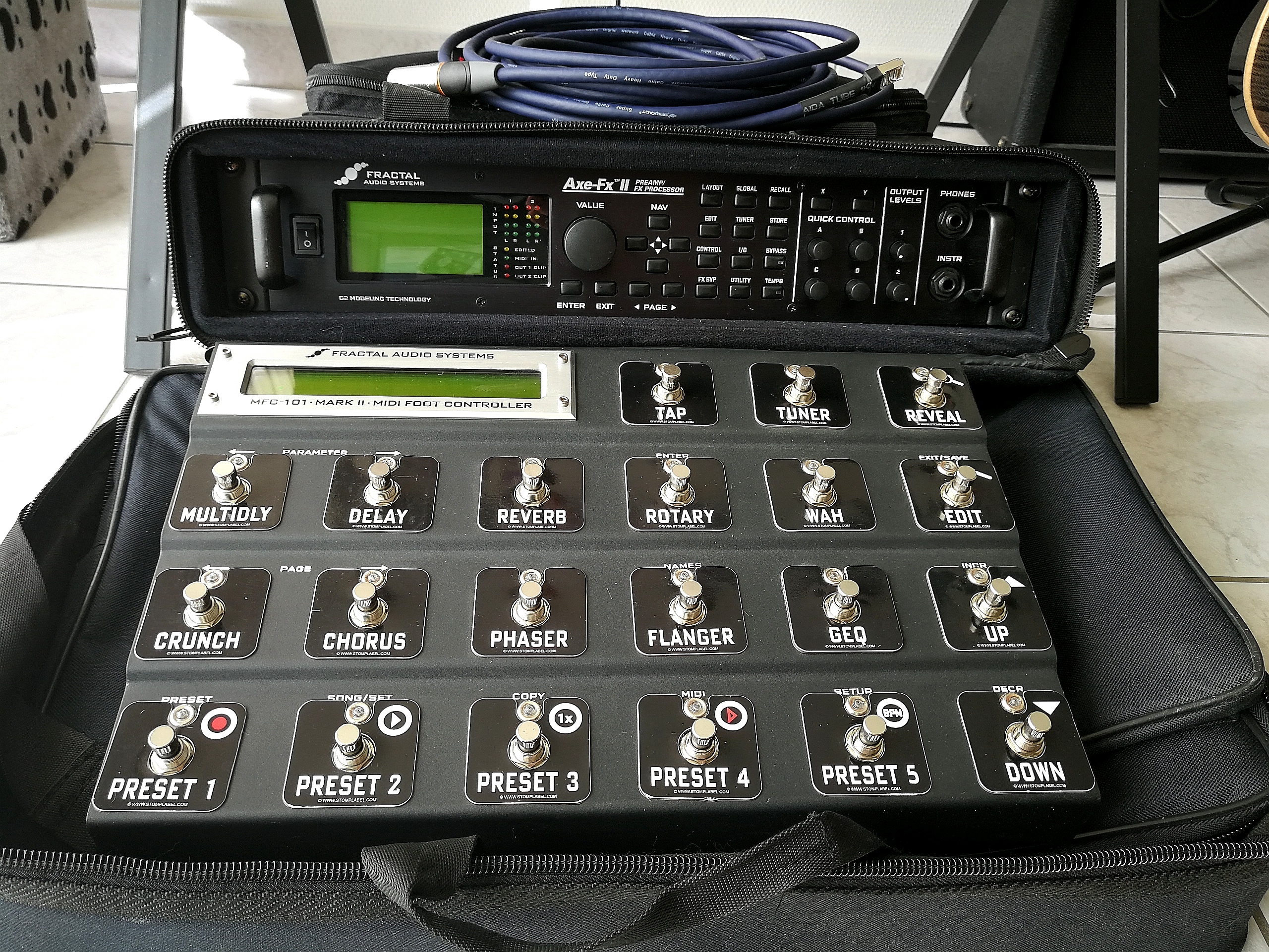 MFC101 Fractal Audio Systems MFC101 Audiofanzine