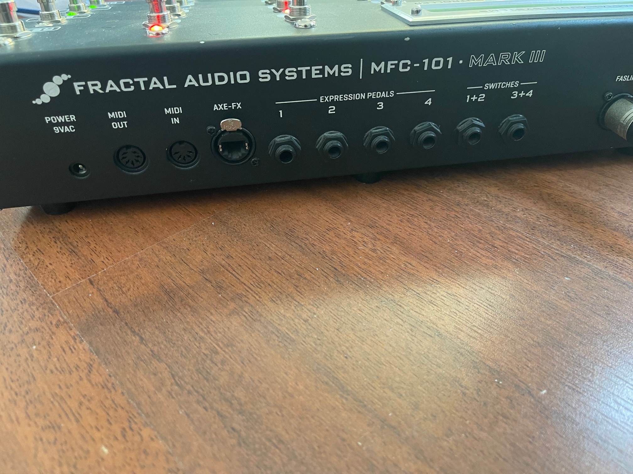 Fractal Audio Systems MFC-101 MK III - Audiofanzine