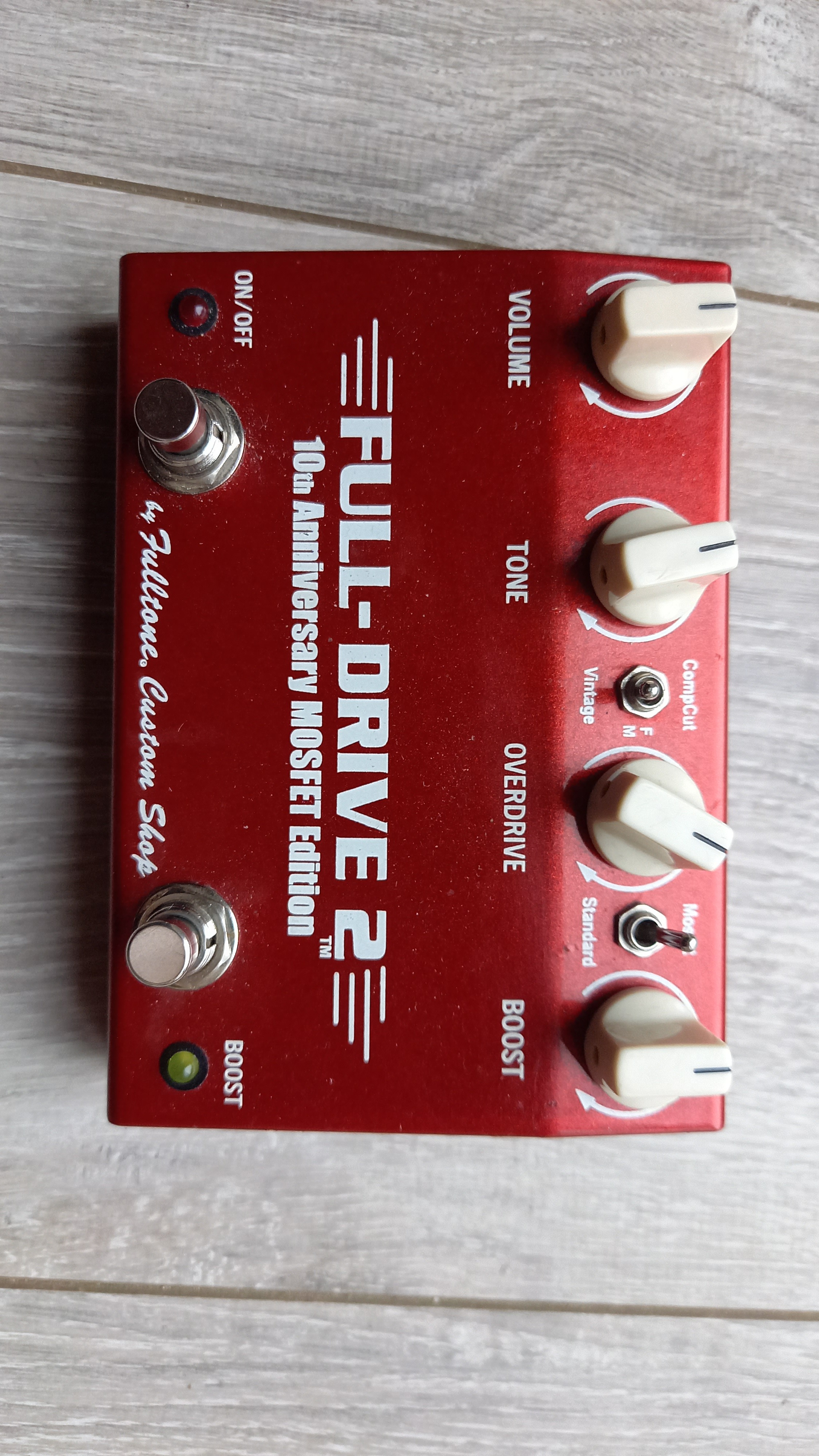 Full-Drive 2 - 10th Anniversary Mosfet Edition Fulltone - Audiofanzine