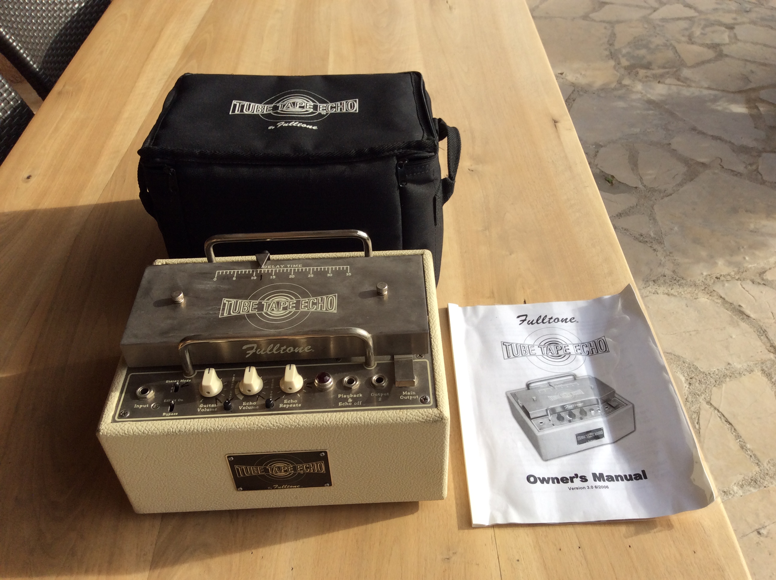 TUBE TAPE ECHO Fulltone Tube Tape Echo Audiofanzine