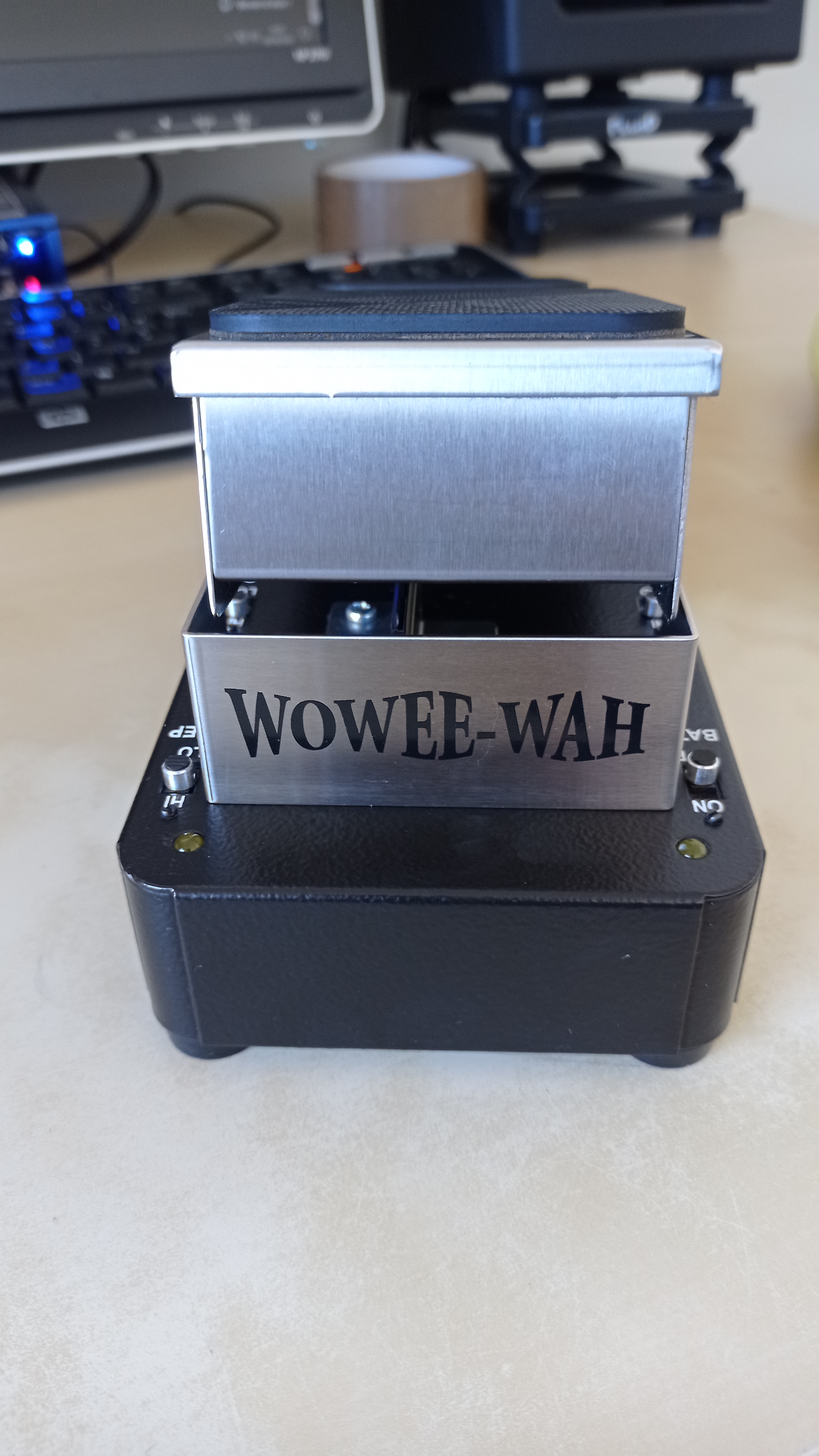 WW-1 Wowee-Wah - G-Lab WW-1 Wowee-Wah - Audiofanzine