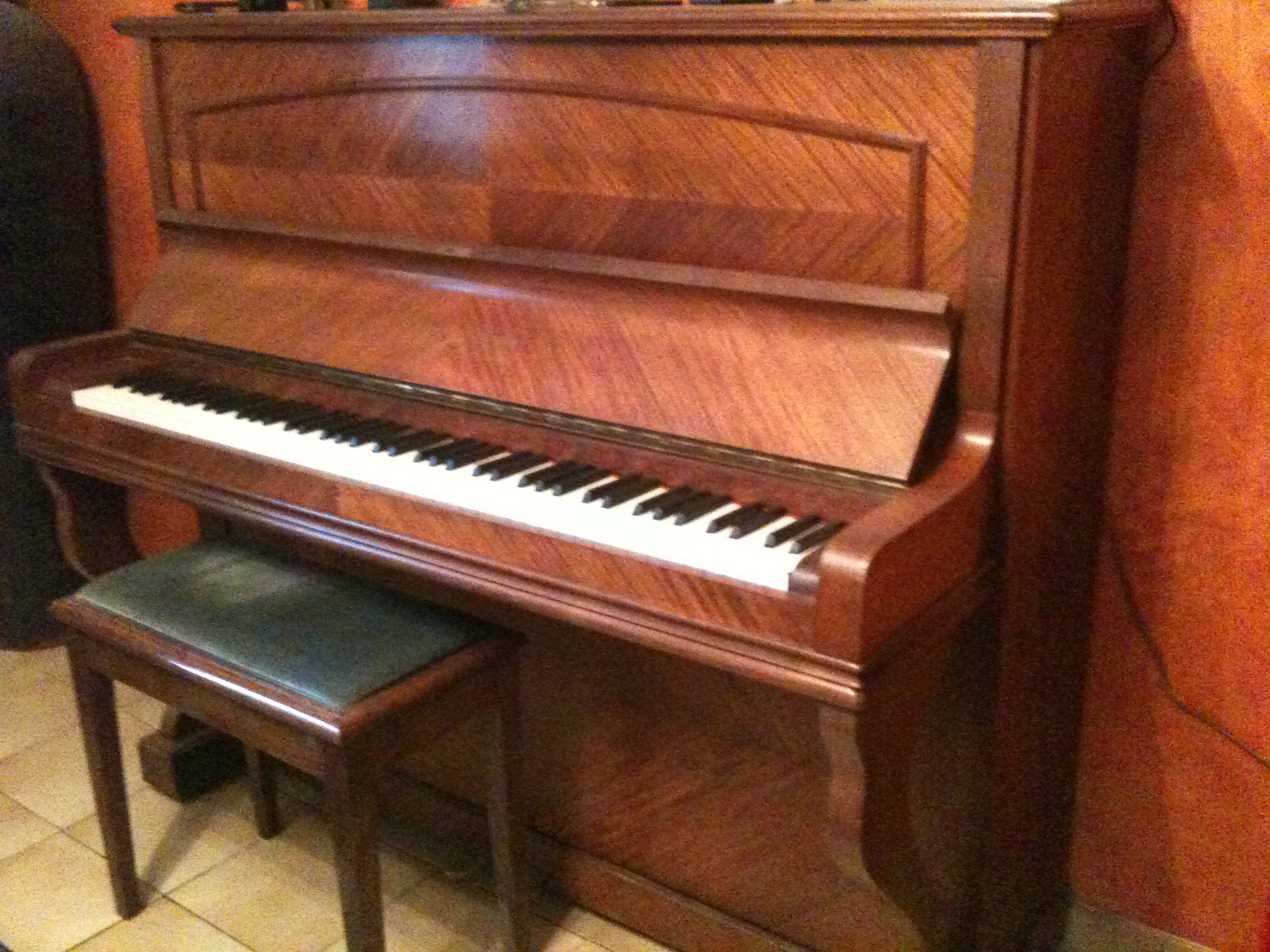 Photo Gaveau Piano Droit Gaveau Piano (452346) Audiofanzine
