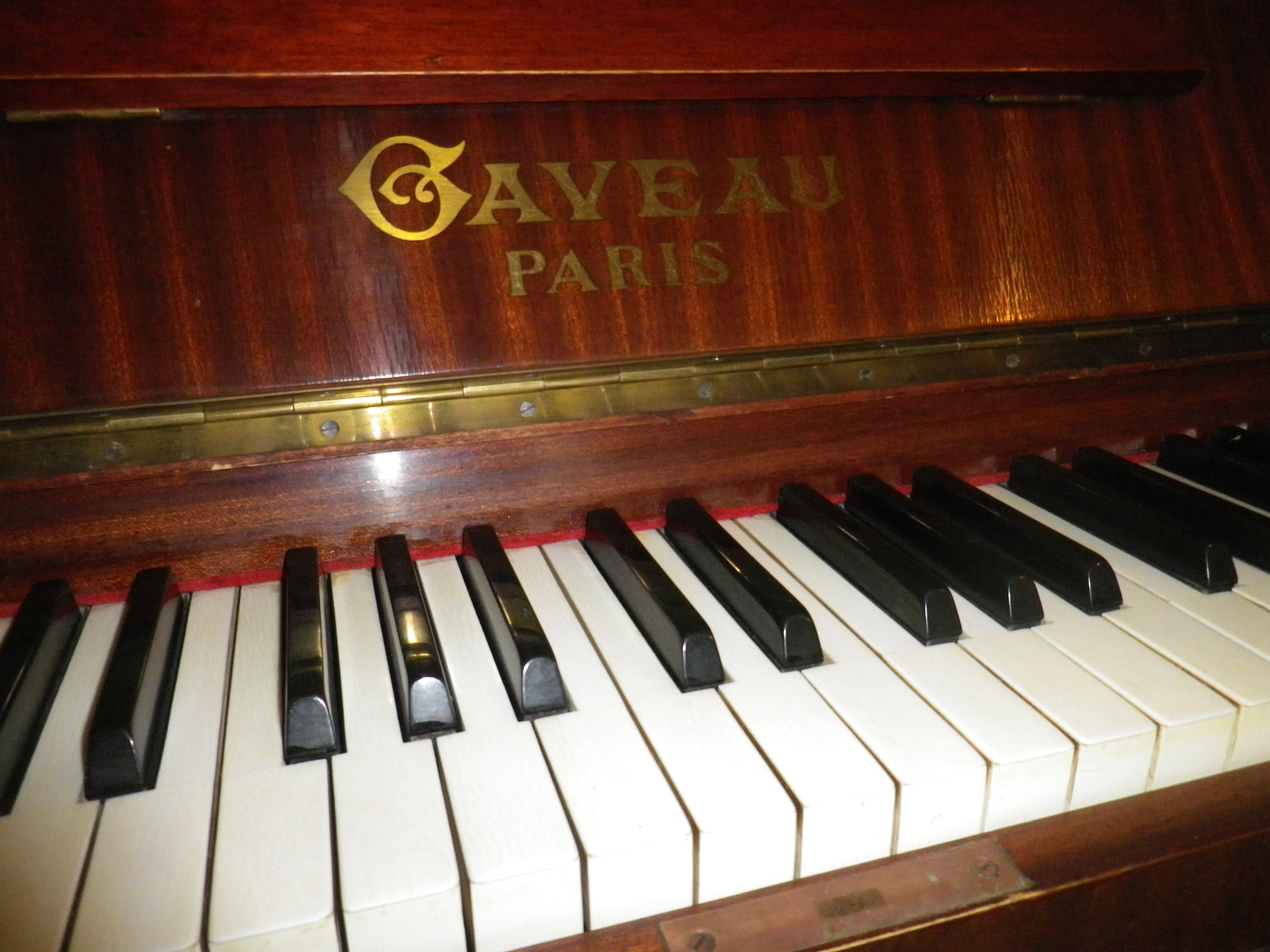 Photo Gaveau Piano Droit Gaveau Piano (961243) Audiofanzine