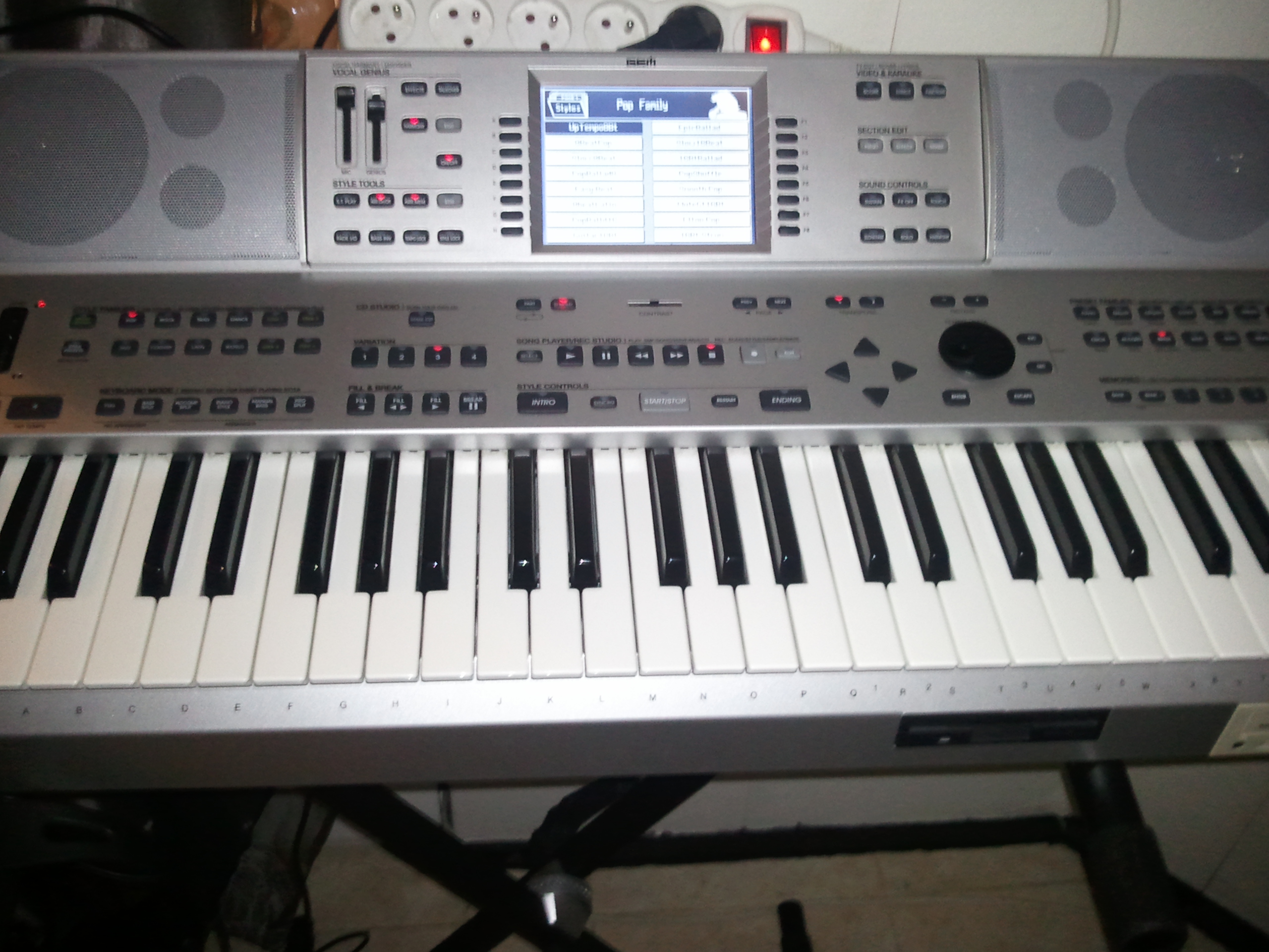 Photo GEM Genesys GEM By Generalmusic Genesys 480177 Audiofanzine