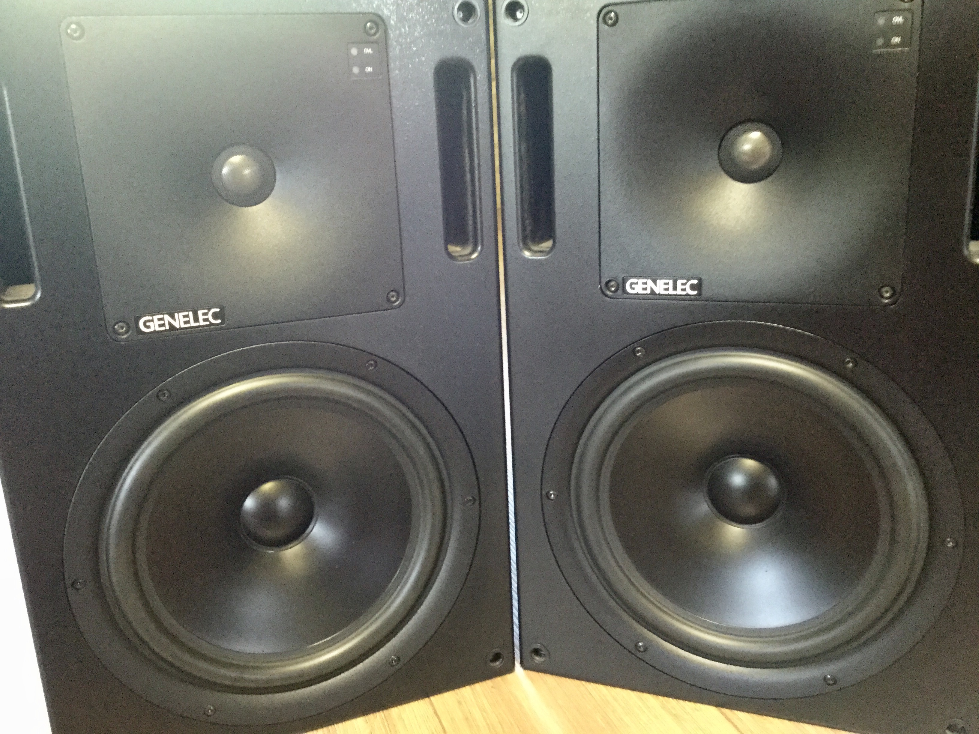Genelec 1032A image (1795311) Audiofanzine