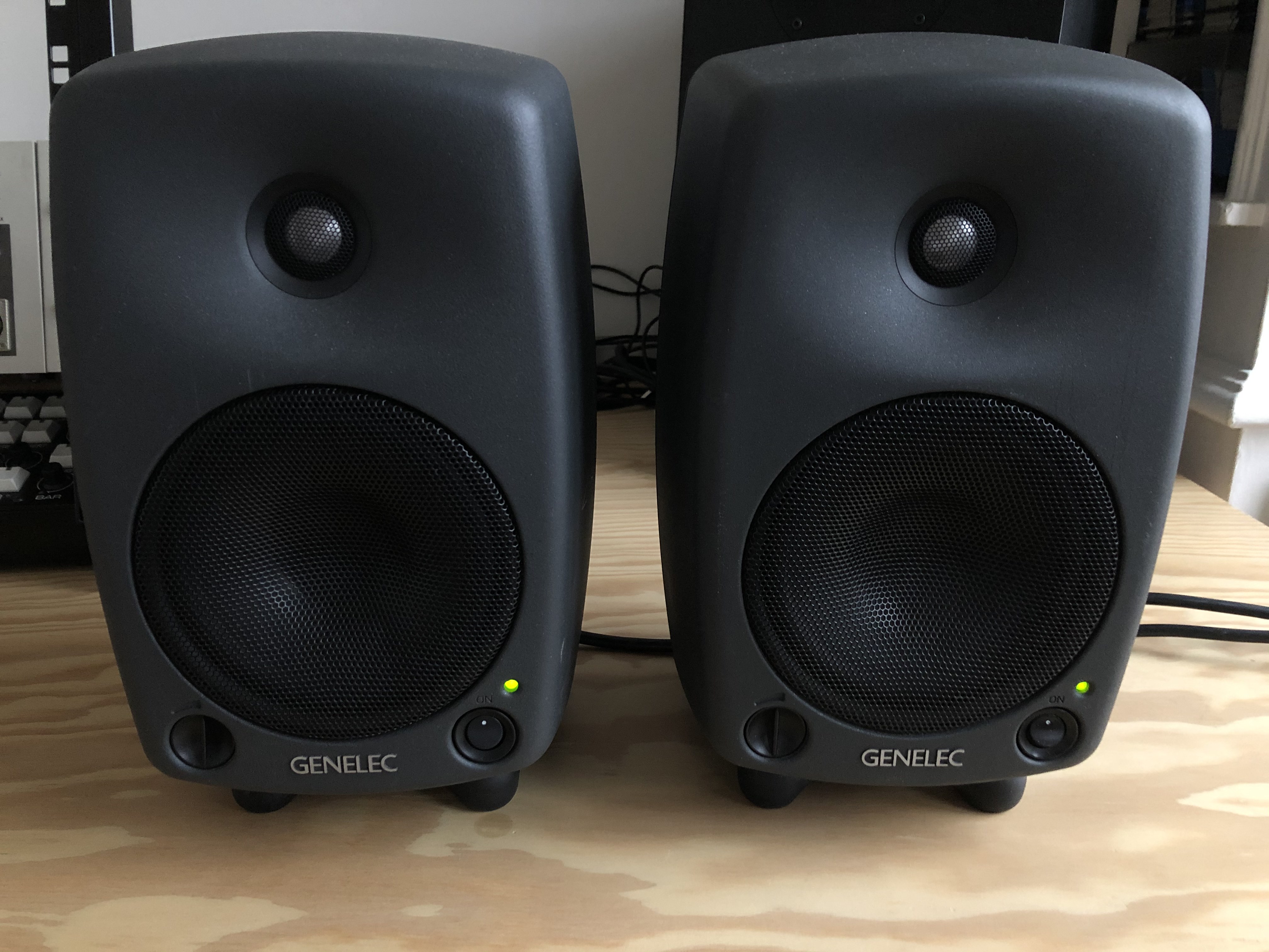 8030A - Genelec 8030A - Audiofanzine