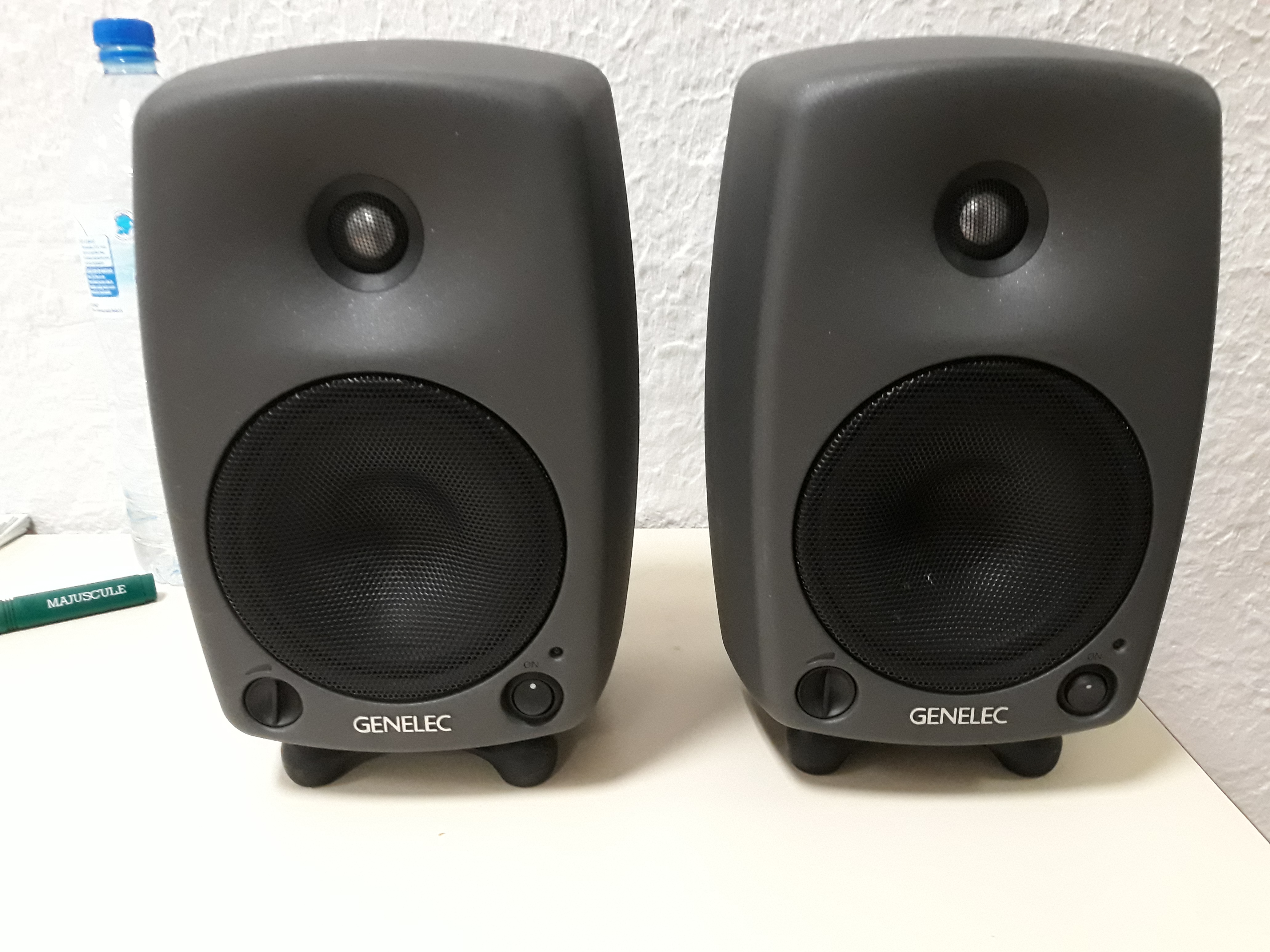 8030B Genelec 8030B Audiofanzine
