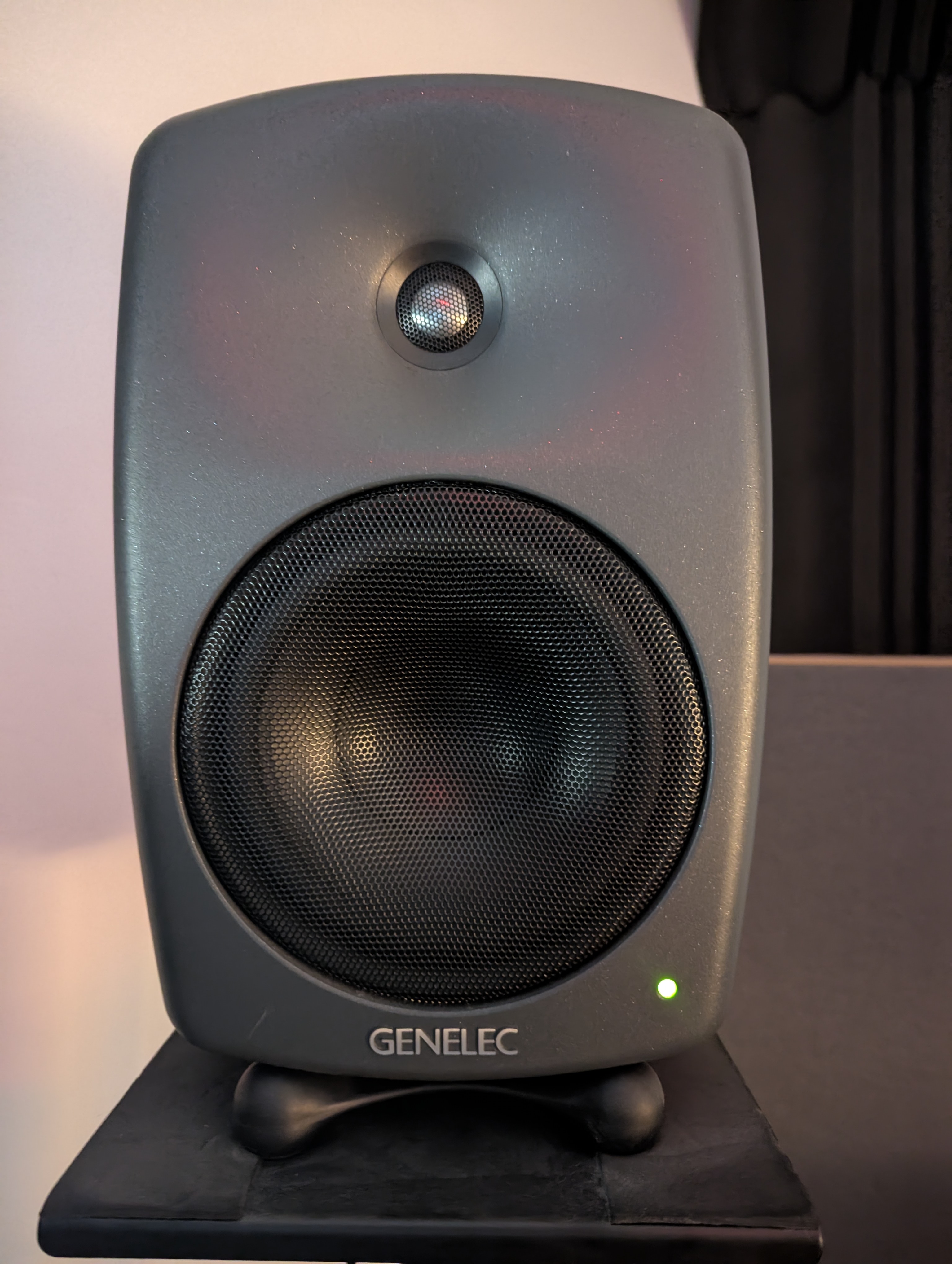 8040B - Genelec 8040B - Audiofanzine 8040B - Genelec 8040B - Audiofanzine