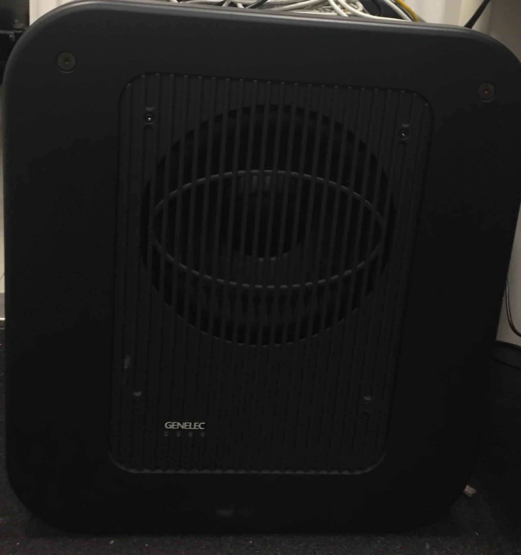 genelec 8250a