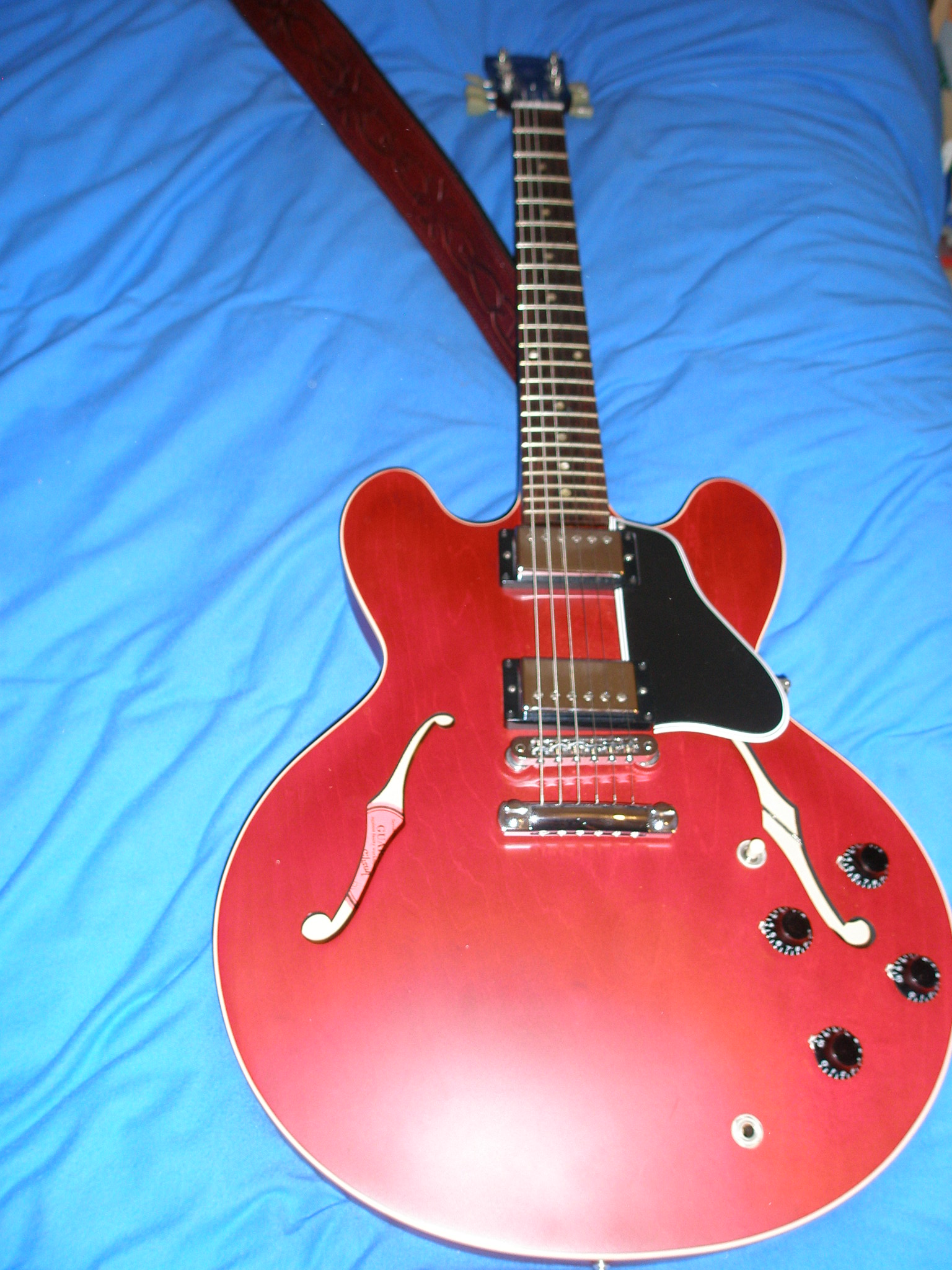 Photo Gibson ES-335 satin finish : Gibson ES-335 satin finish (93095