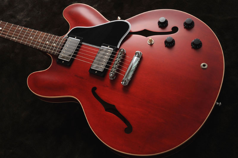 Gibson ES-335 satin finish image (#405936) - Audiofanzine