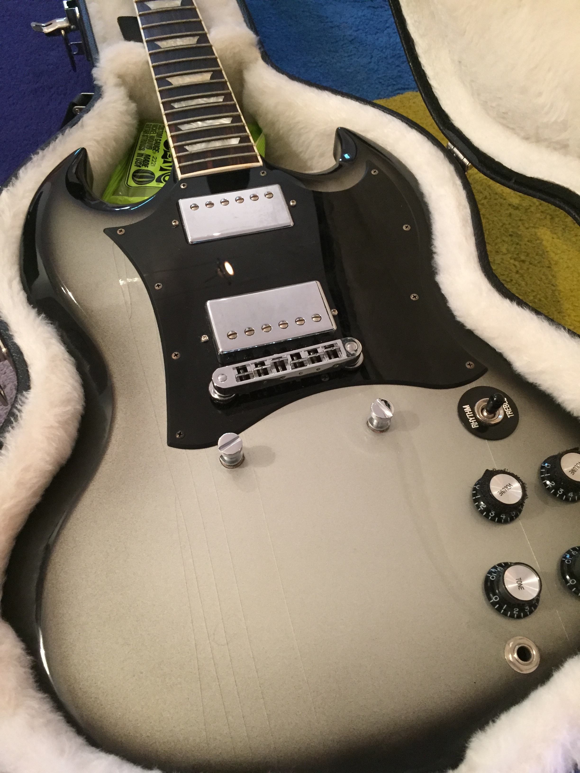 Photo Gibson [Guitar of the Week 3] SG Standard Silverburst Gibson