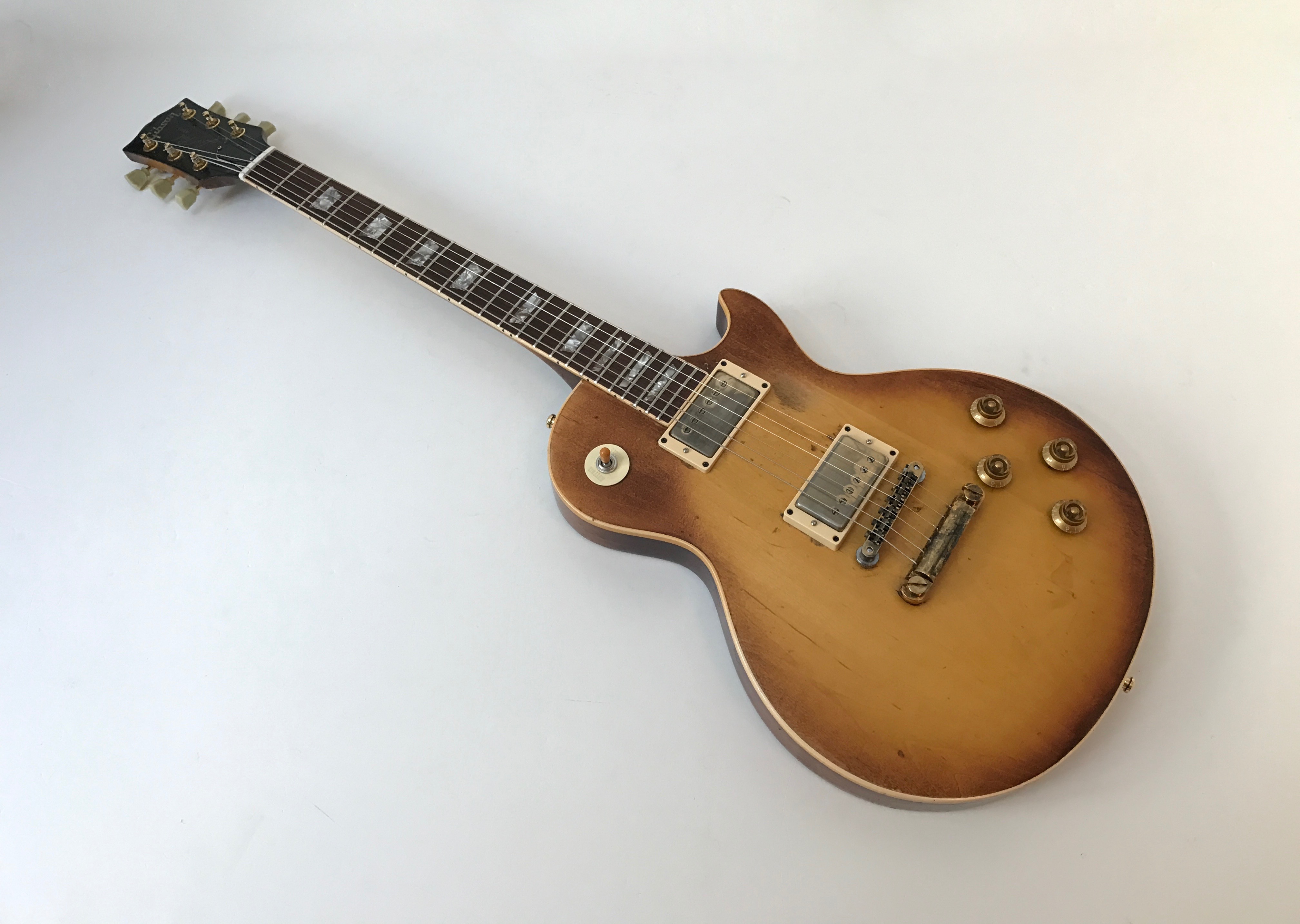 Gibson Les Paul Deluxe (1976) image (#1613215) - Audiofanzine