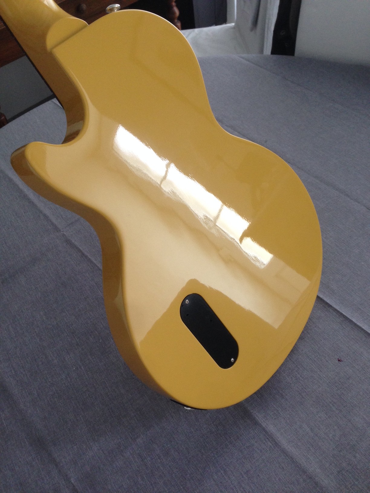 Les Paul Junior Single Cut Gloss Yellow Gibson Audiofanzine