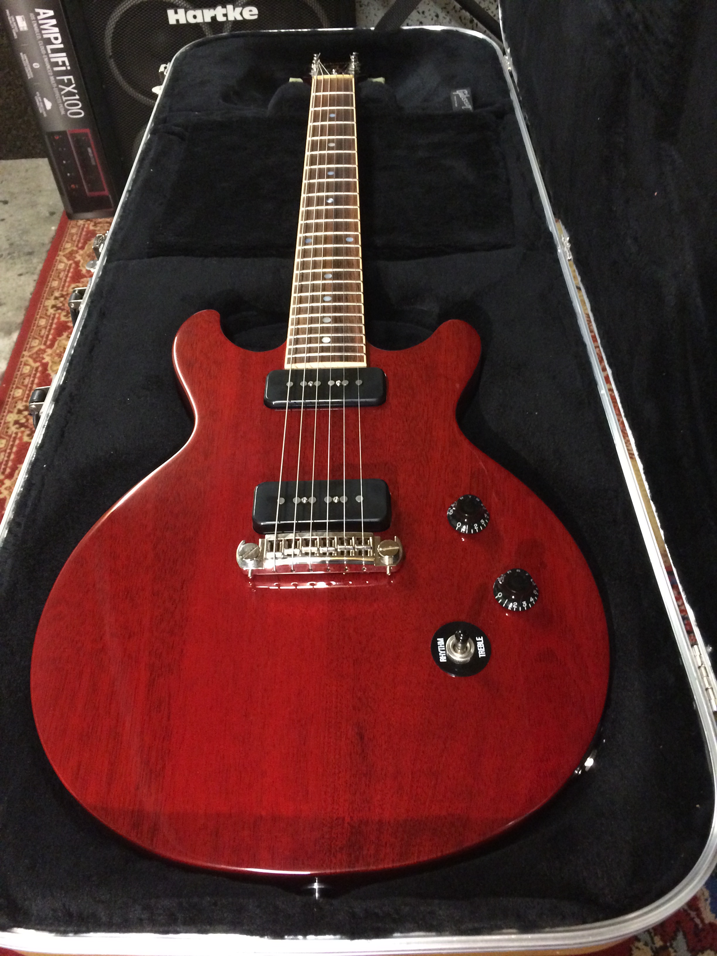 Photo Gibson Les Paul Special DC Cherry Gibson Les Paul Special DC Cherry (15311 Photo Gibson Les Paul Special DC Cherry Gibson Les Paul Special DC Cherry (15311